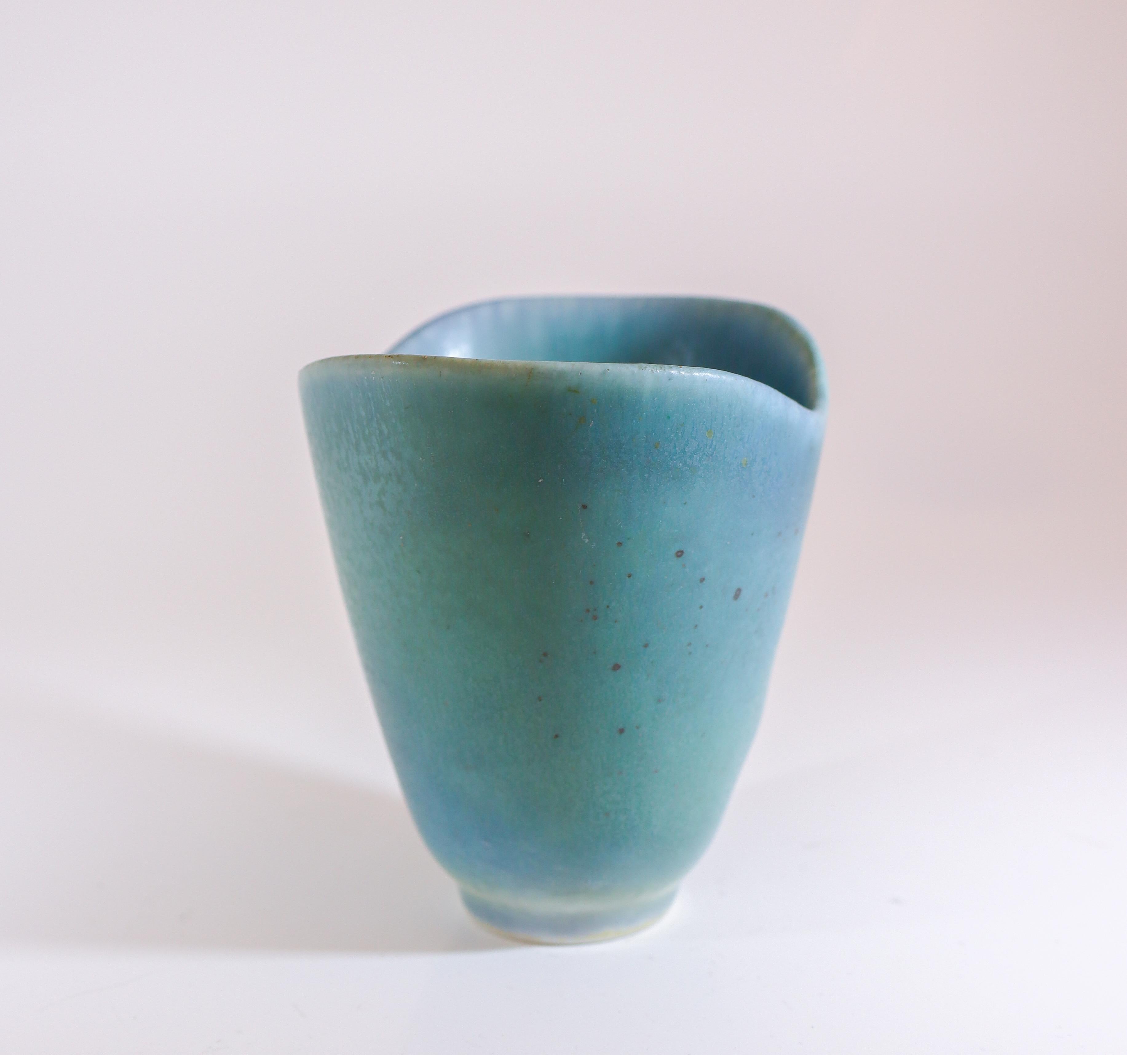 Scandinavo moderno Vaso in ceramica turchese - Carl-Harry Stålhane - Rörstrand Midcentury Modern in vendita