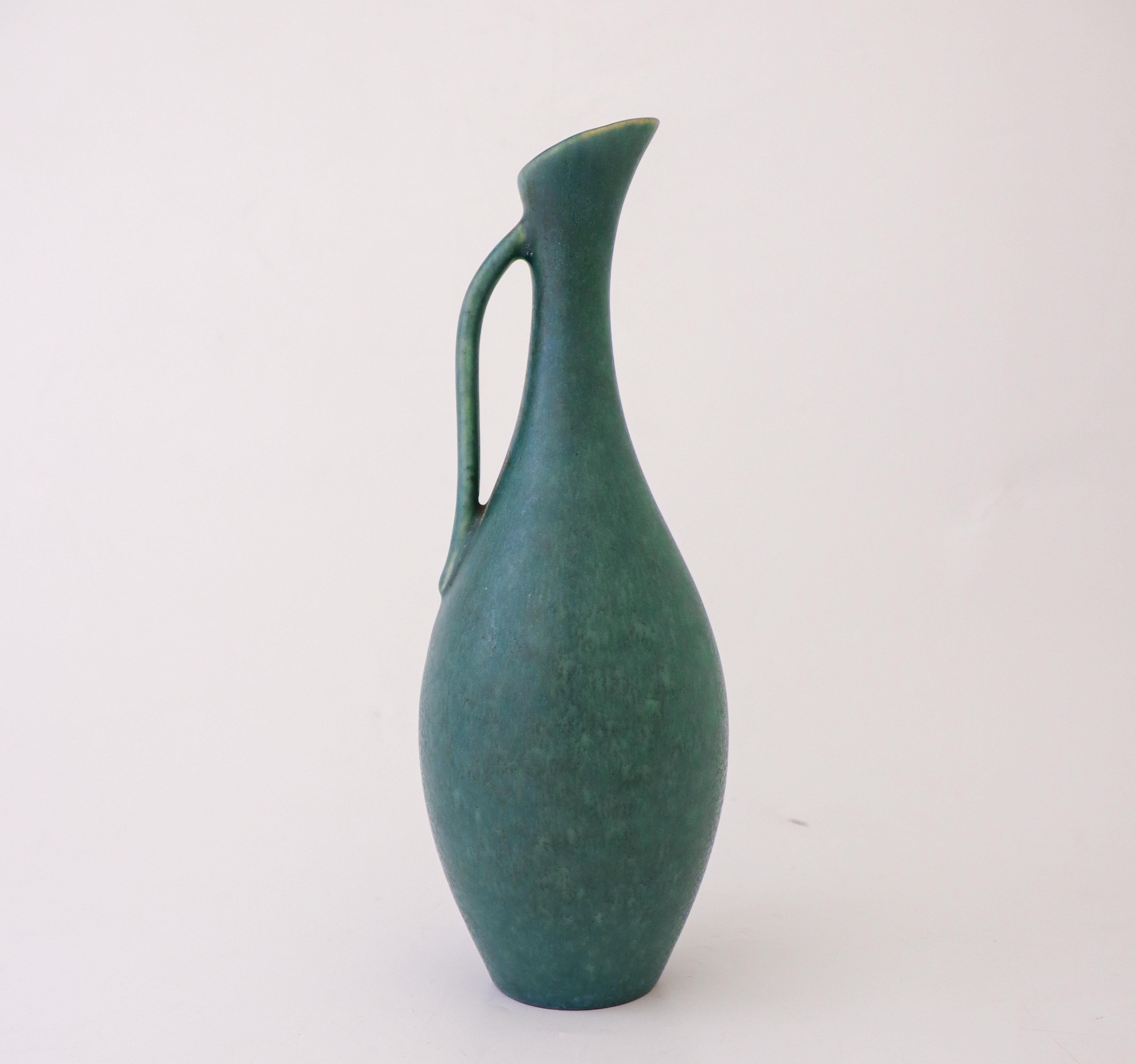 Turquoise ceramic vase - Gunnar Nylund - Rörstrand - Mid 20th century In Excellent Condition For Sale In Stockholm, SE