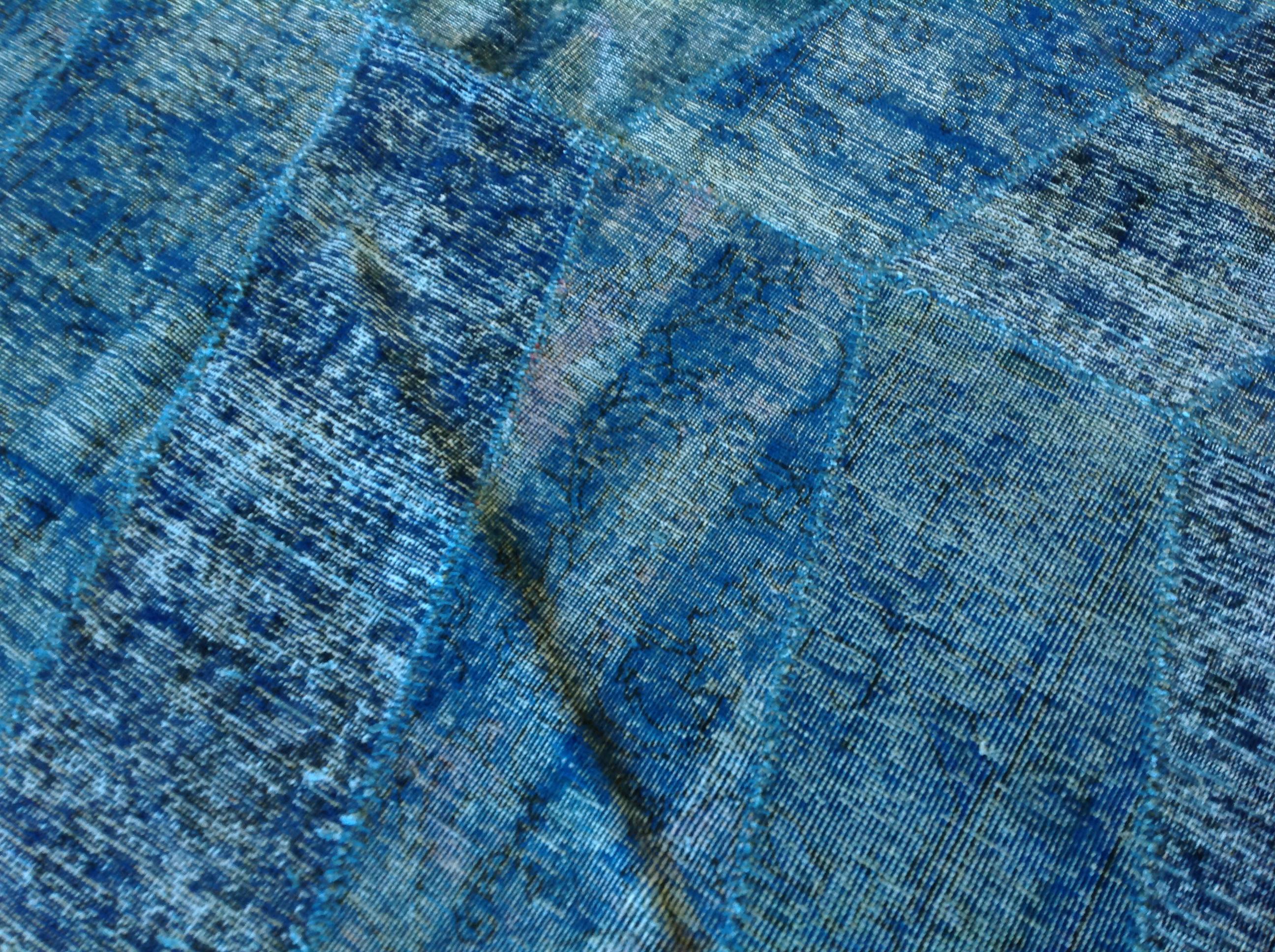 Turquoise Chevron Distressed Rug In Distressed Condition For Sale In Los Angeles, CA