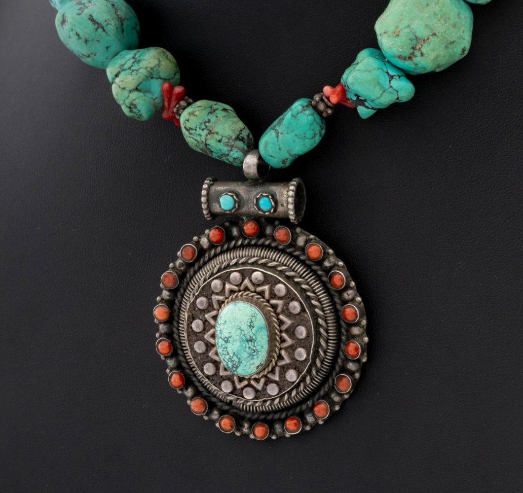 Retro Turquoise Chunk Red Coral Silver Pendant Necklace For Sale
