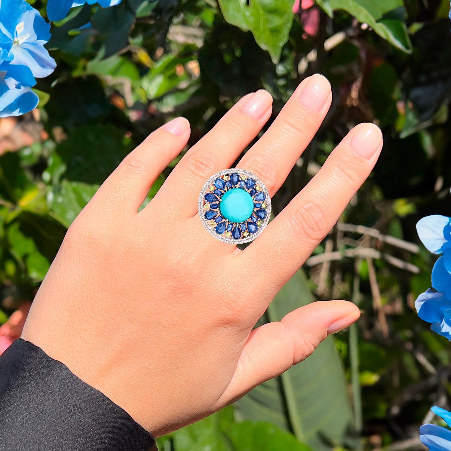 Contemporary Turquoise Cocktail Ring Kyanites and Diamonds  18 Carats For Sale