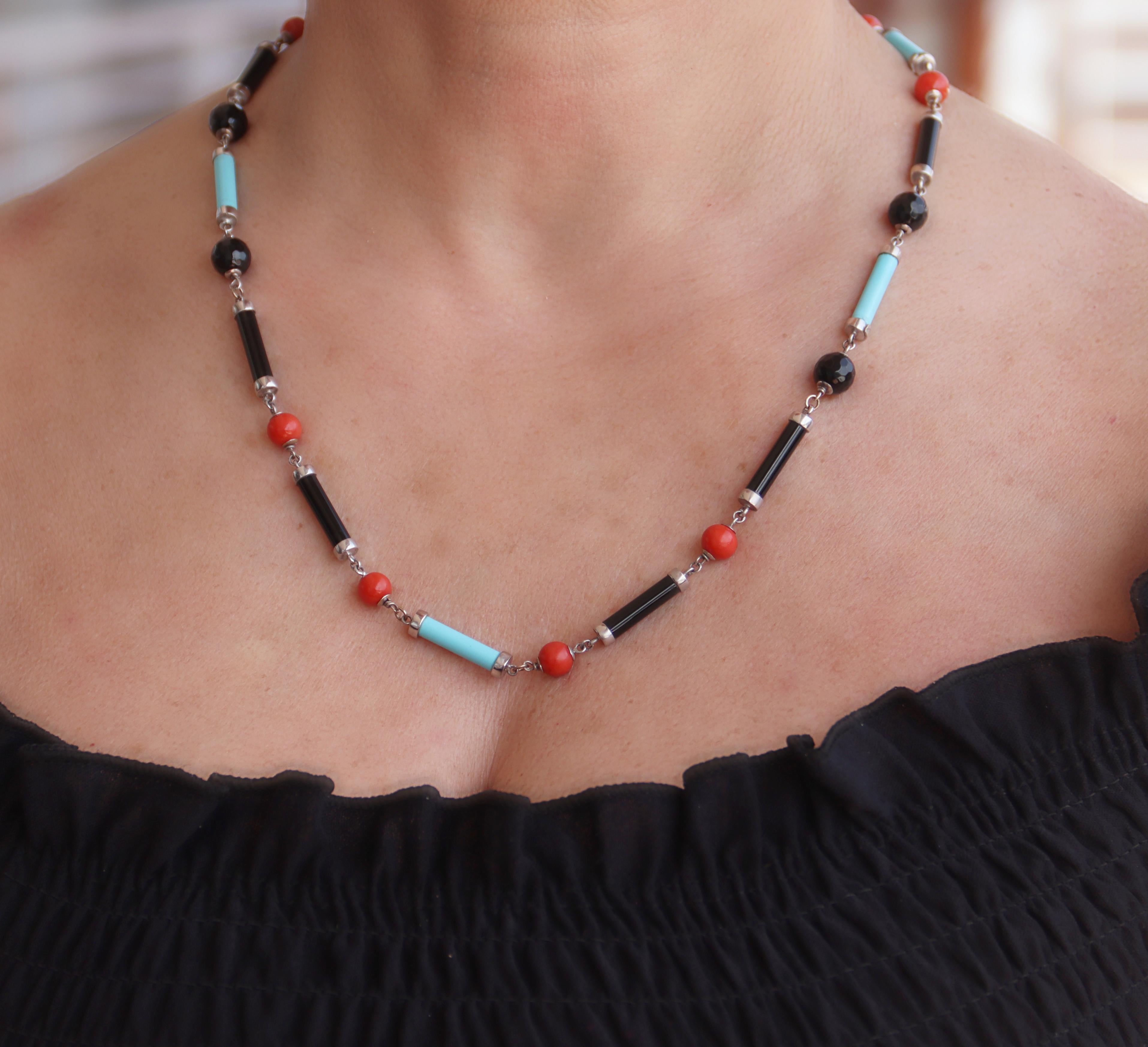  Turquoise Coral Onyx 18 Karat White Gold Choker Necklace In New Condition For Sale In Marcianise, IT
