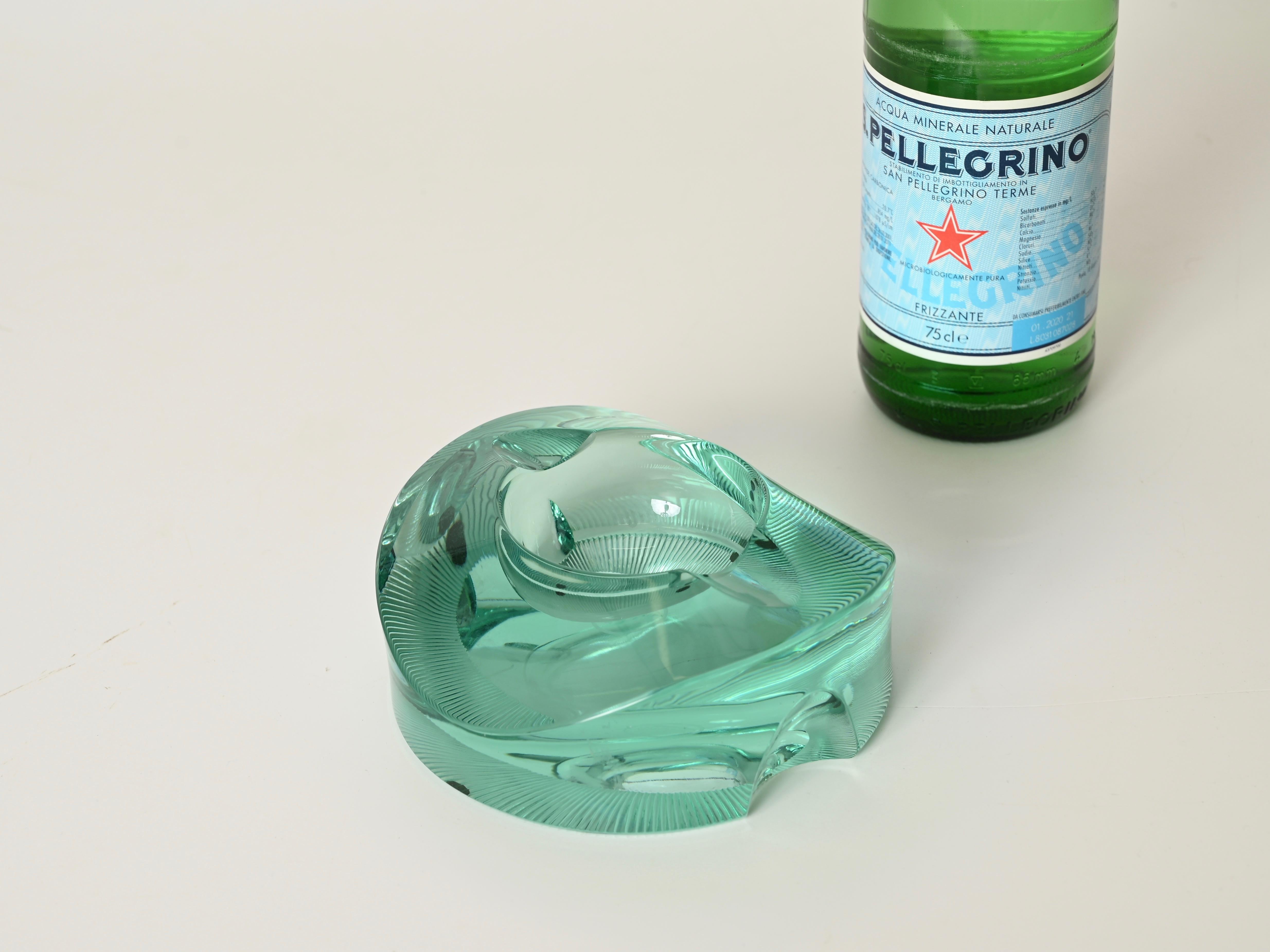 Cendrier en cristal turquoise signé par Moser, Italie, années 1970 en vente 3