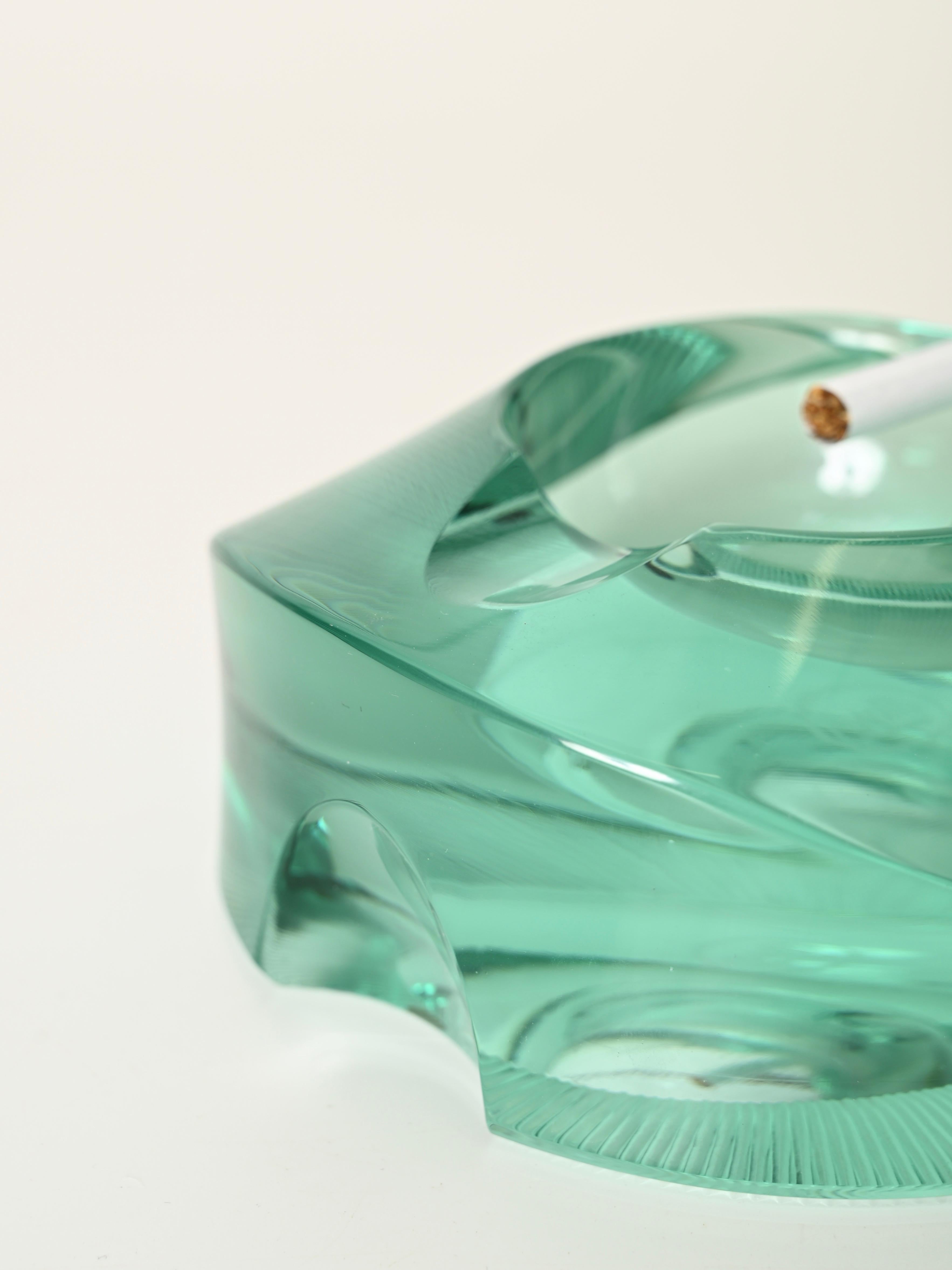 Mid-Century Modern Cendrier en cristal turquoise signé par Moser, Italie, années 1970 en vente