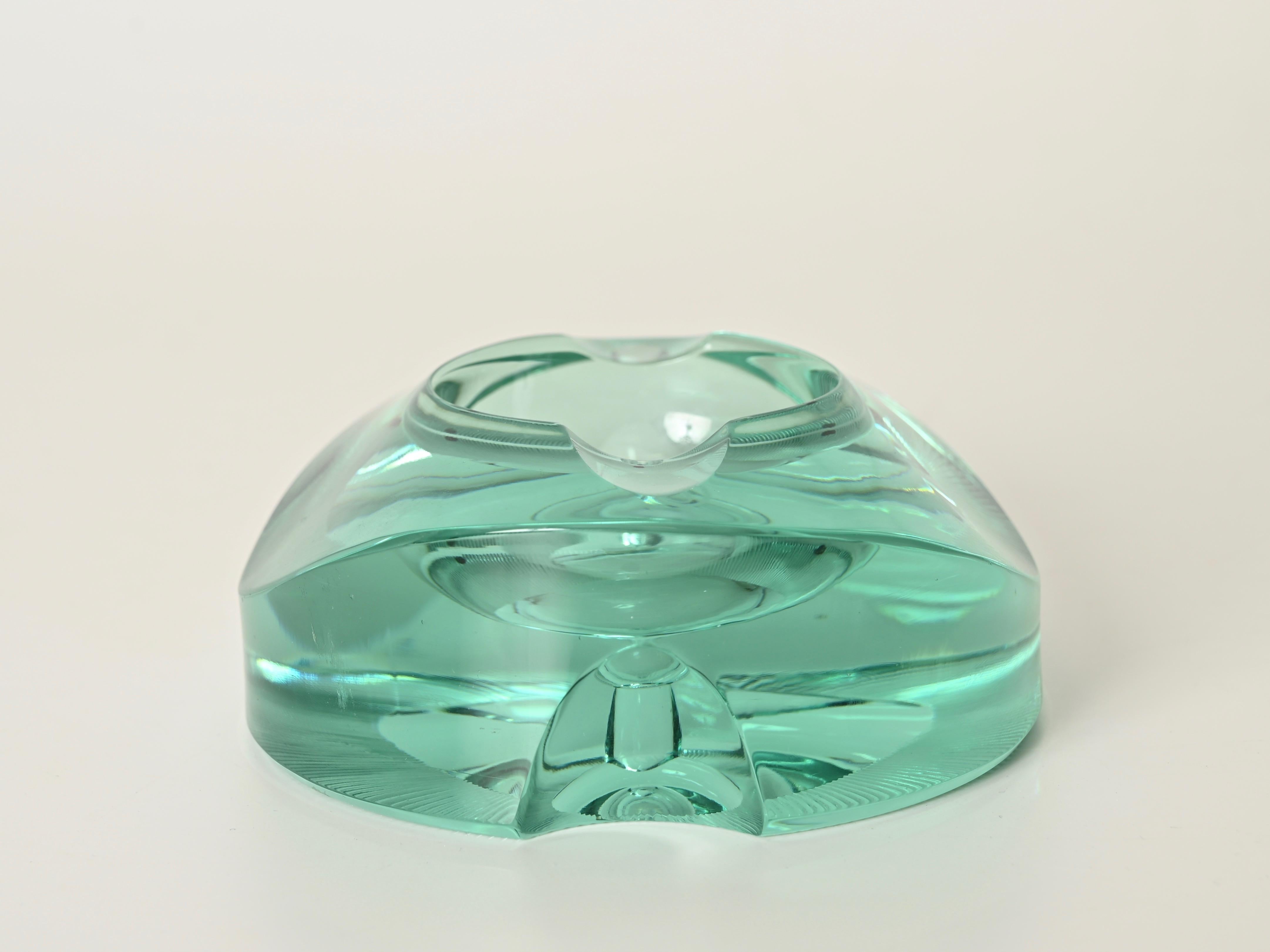 Cendrier en cristal turquoise signé par Moser, Italie, années 1970 en vente 1