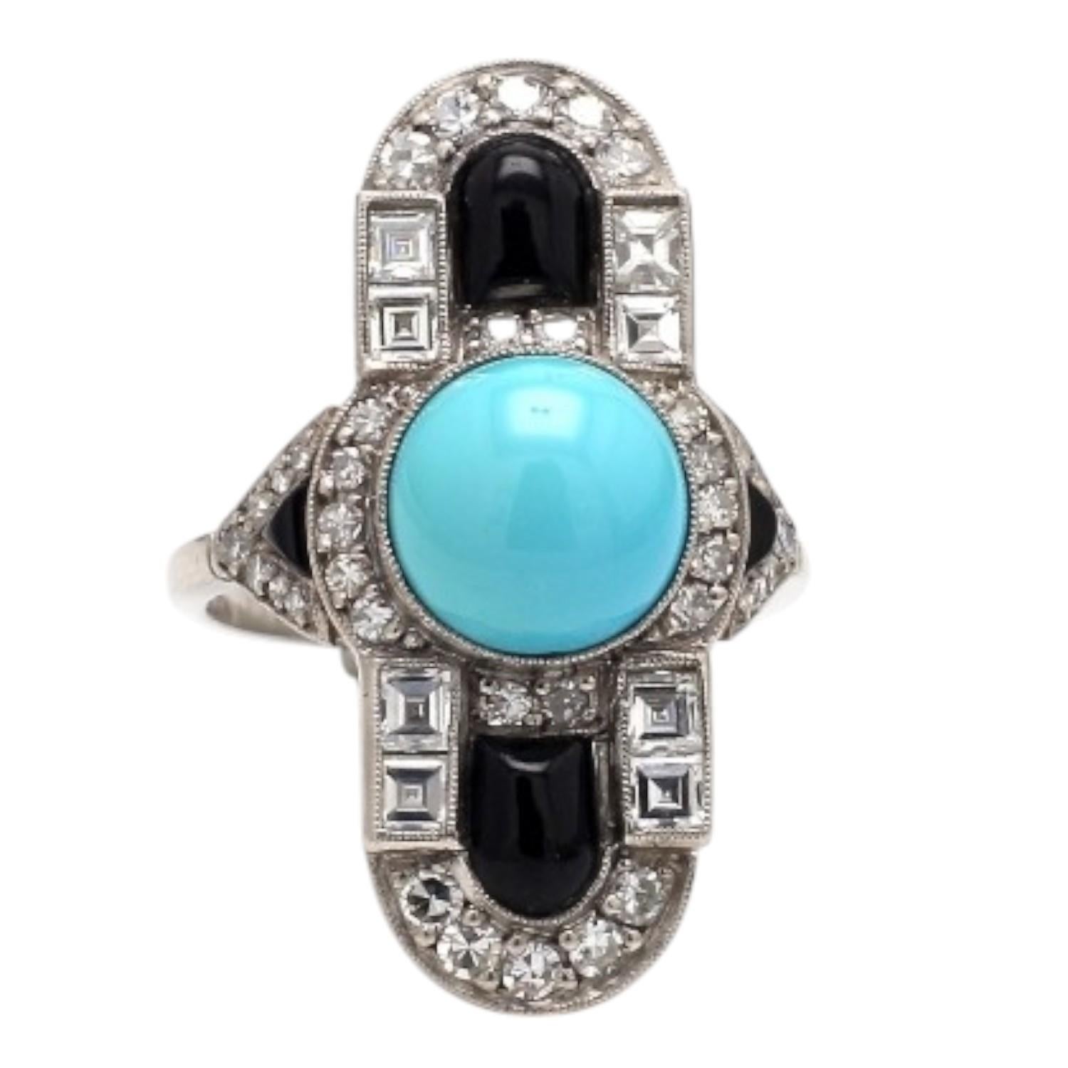 Anillo de Platino con Turquesa y Diamante

Este exquisito anillo de platino tiene como pieza central una cautivadora turquesa azul, rodeada de elegantes diamantes de talla francesa. Acentuada con ónice, esta pieza es una audaz declaración de lujo.