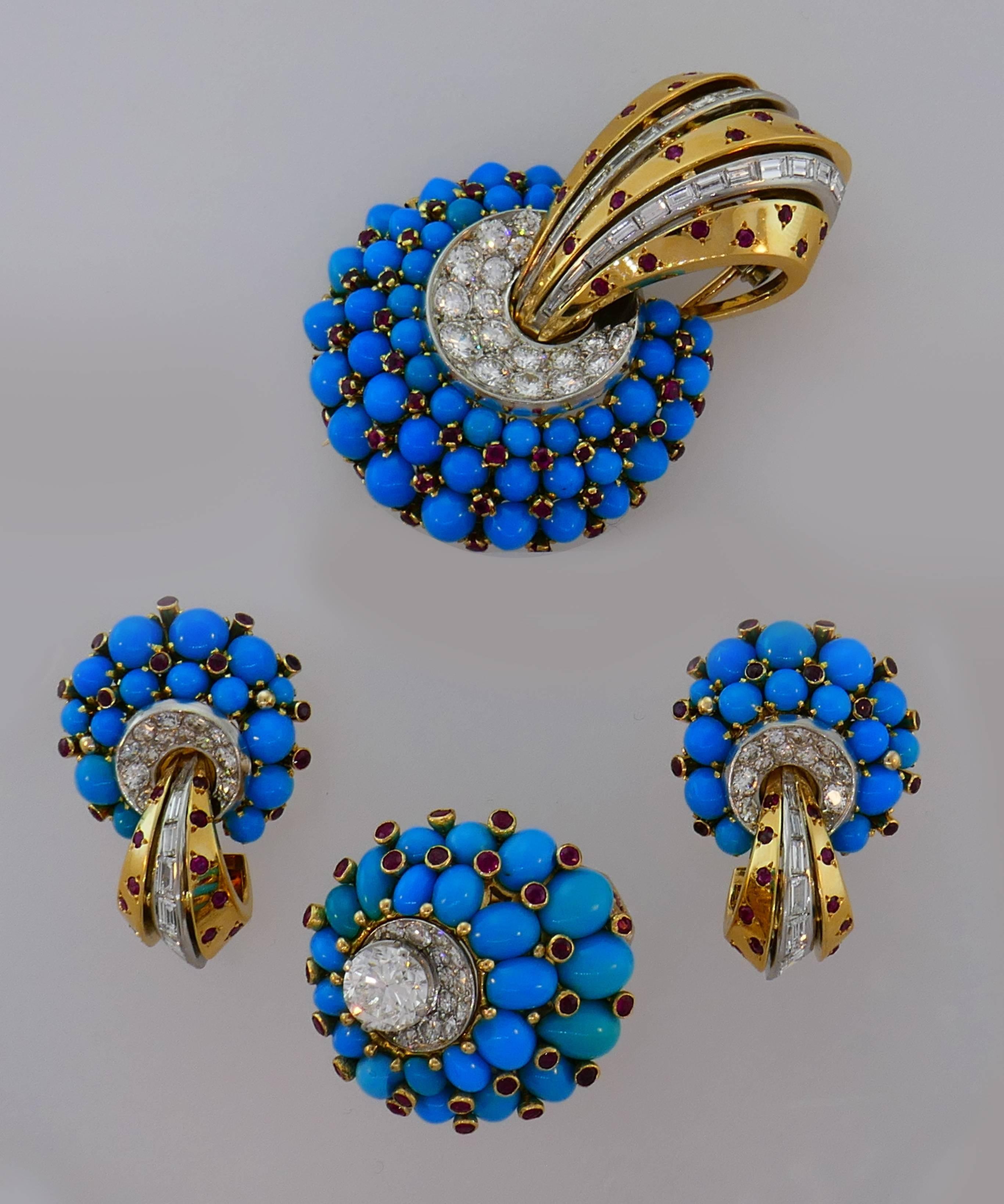 Fabulous Retro set consisting of a ring, a clip and a pair of earrings and created by Horovitz Alexandrie. Colorful, playful, elegant, versatile and wearable, the set is a great addition to your jewelry collection. 
Made of 18 karat yellow and white