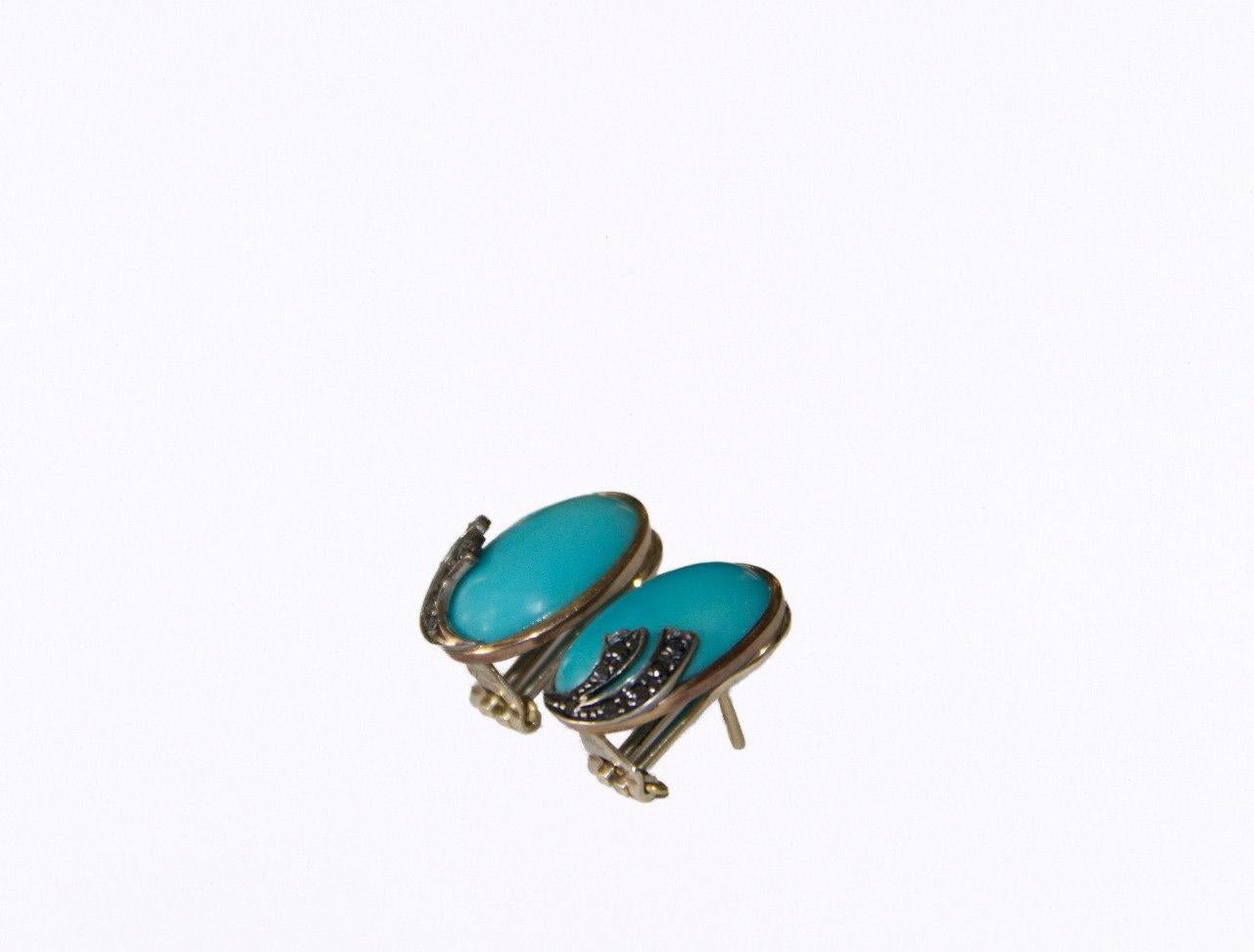 Artisan Turquoise Diamonds 14 Karat Yellow Gold Clip-on Earrings For Sale
