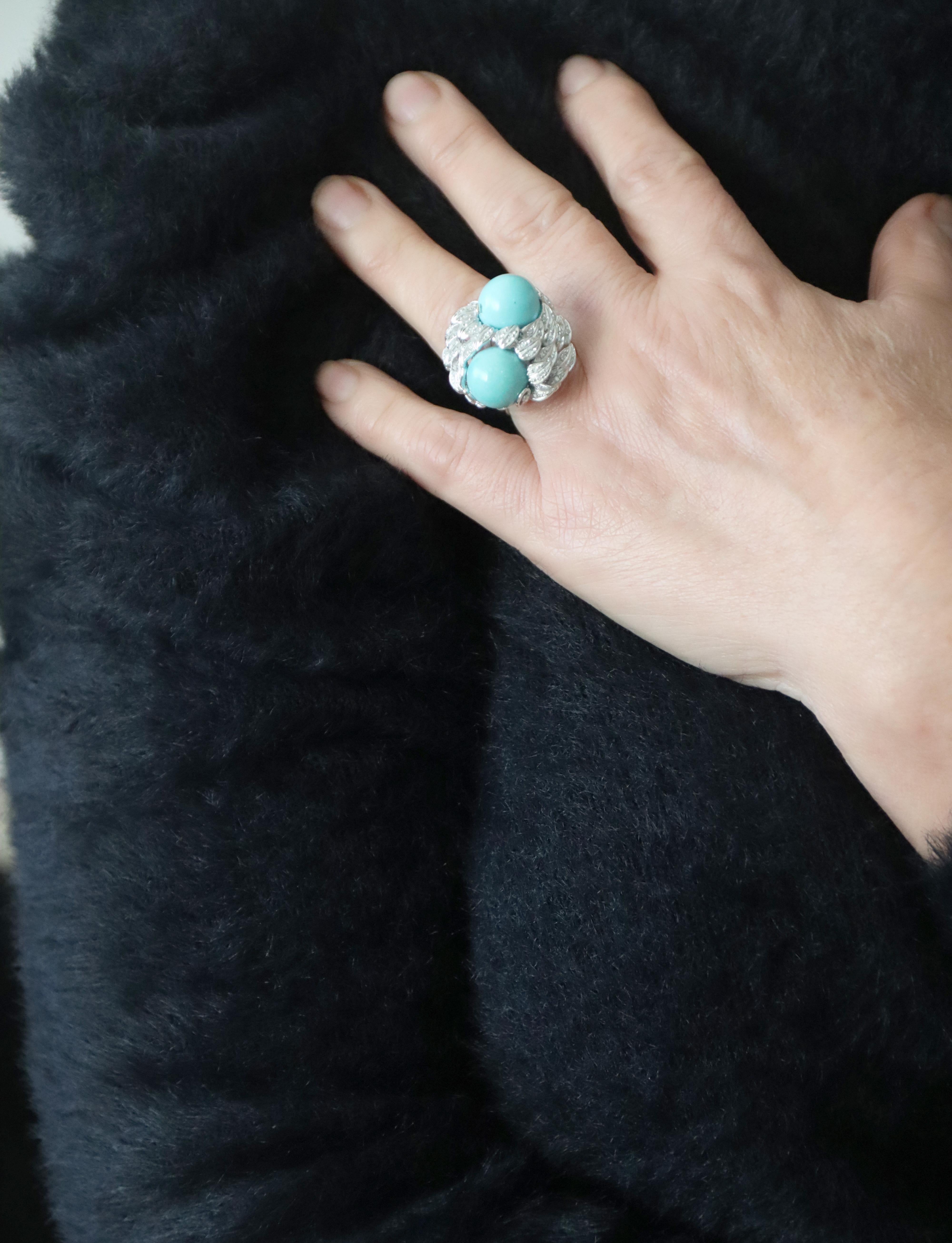 Turquoise Diamonds 18 Karat White Gold Cocktail Ring For Sale 2