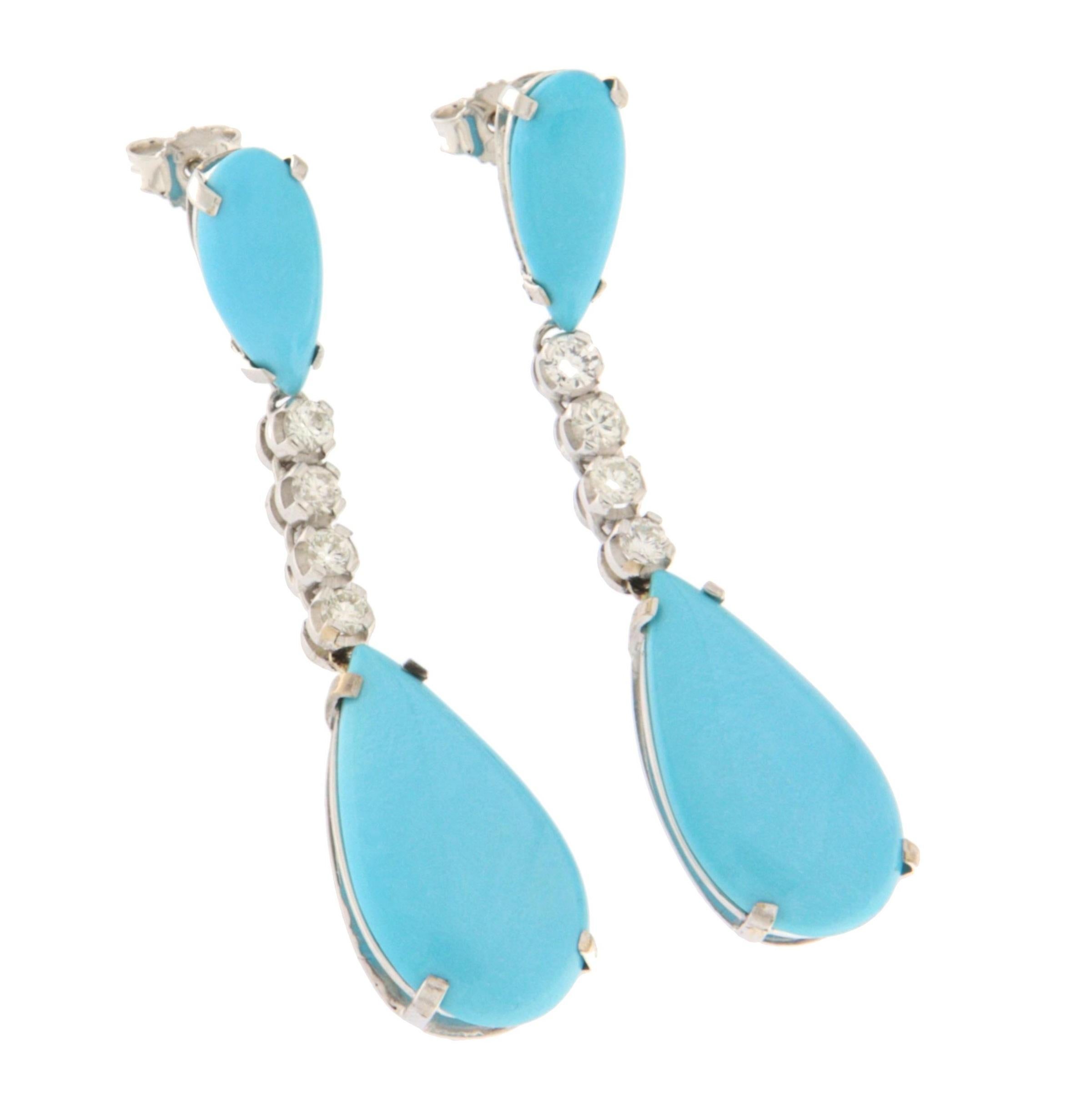 Artigiano Orecchini a goccia con diamanti turchesi in oro bianco 18 carati in vendita