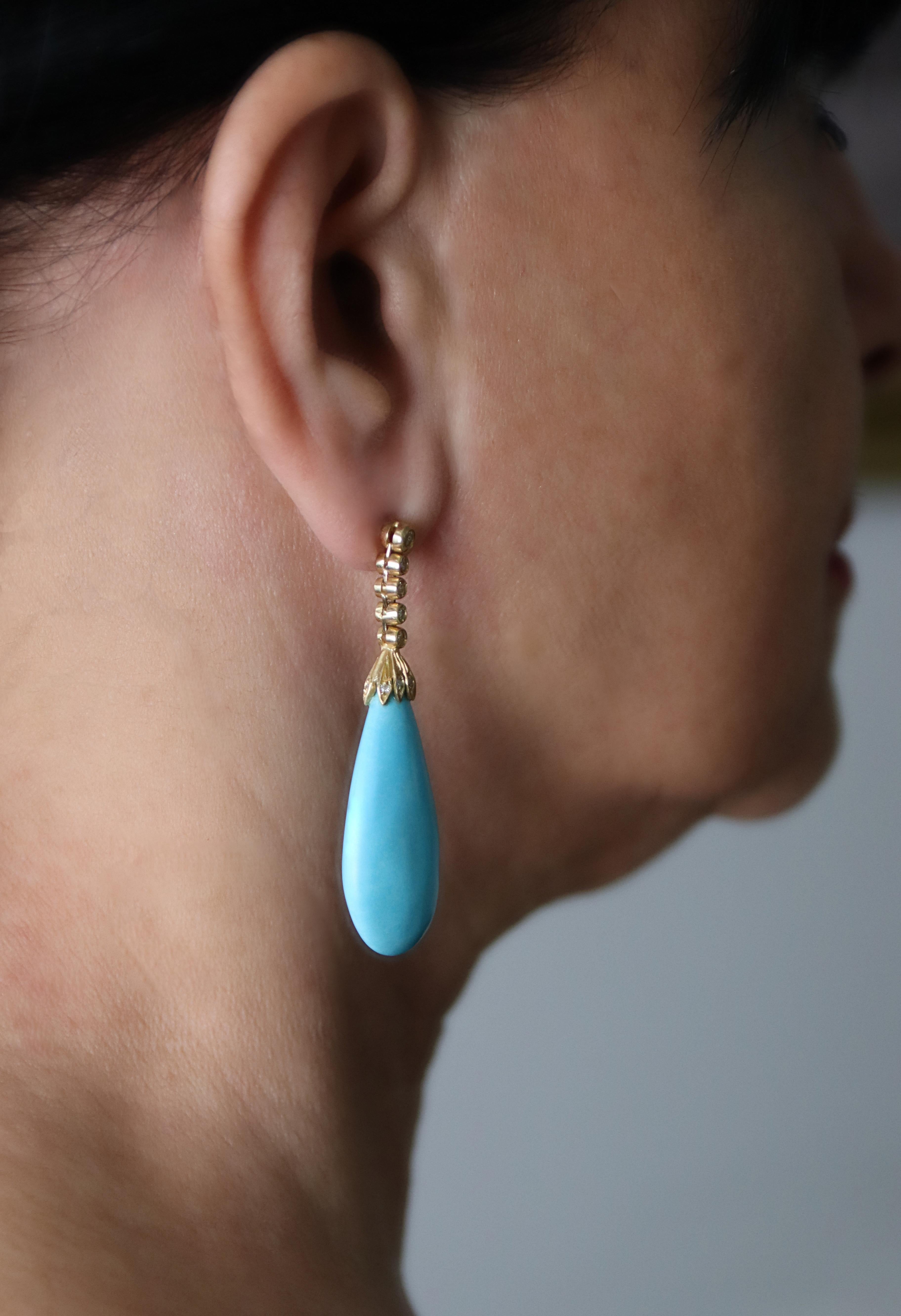 Turquoise Diamonds 18 Karat Yellow Gold Drop Earrings For Sale 1