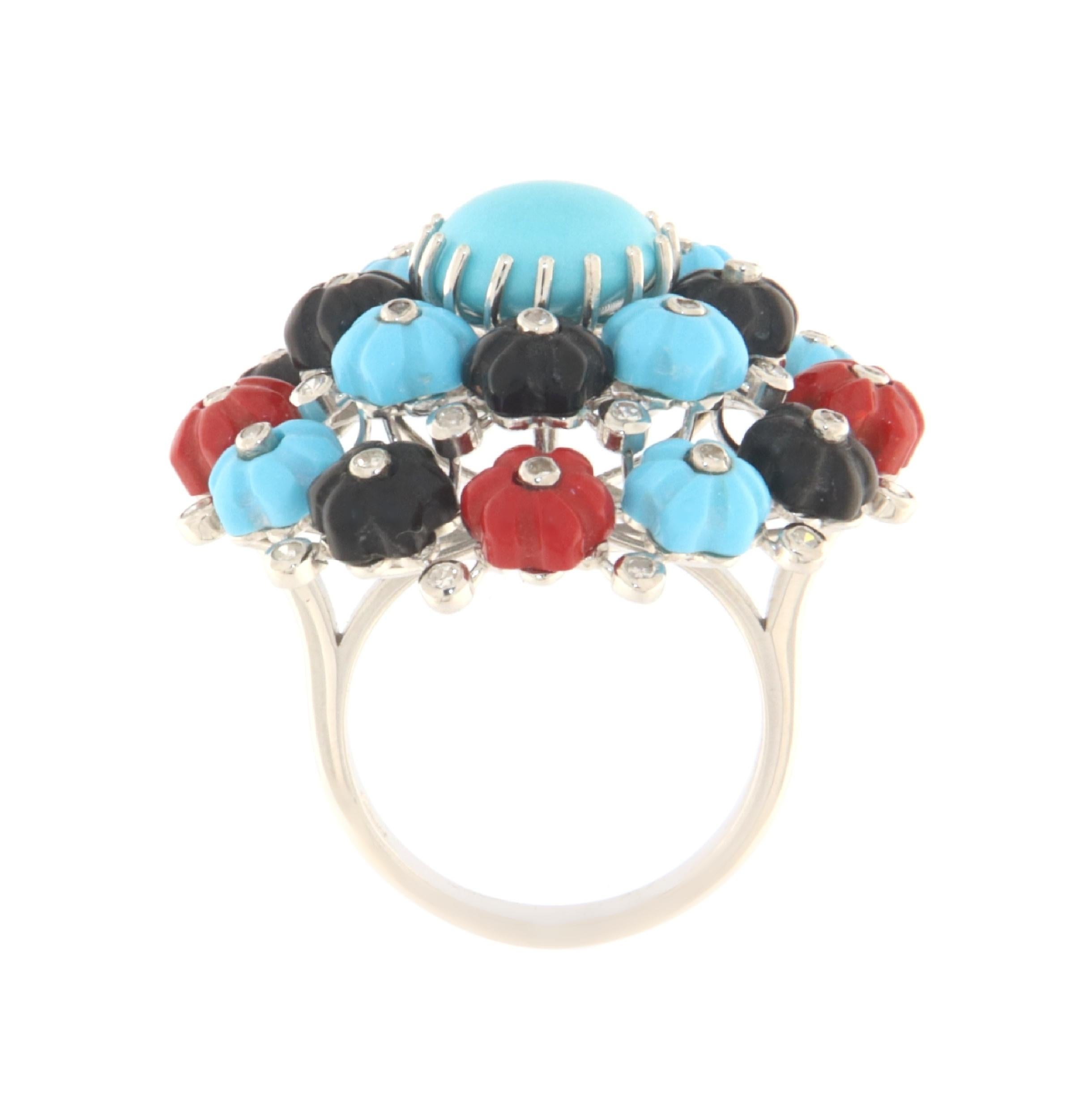 Turquoise Diamonds Coral Onyx 18 Karat White Gold Cocktail Ring In New Condition For Sale In Marcianise, IT