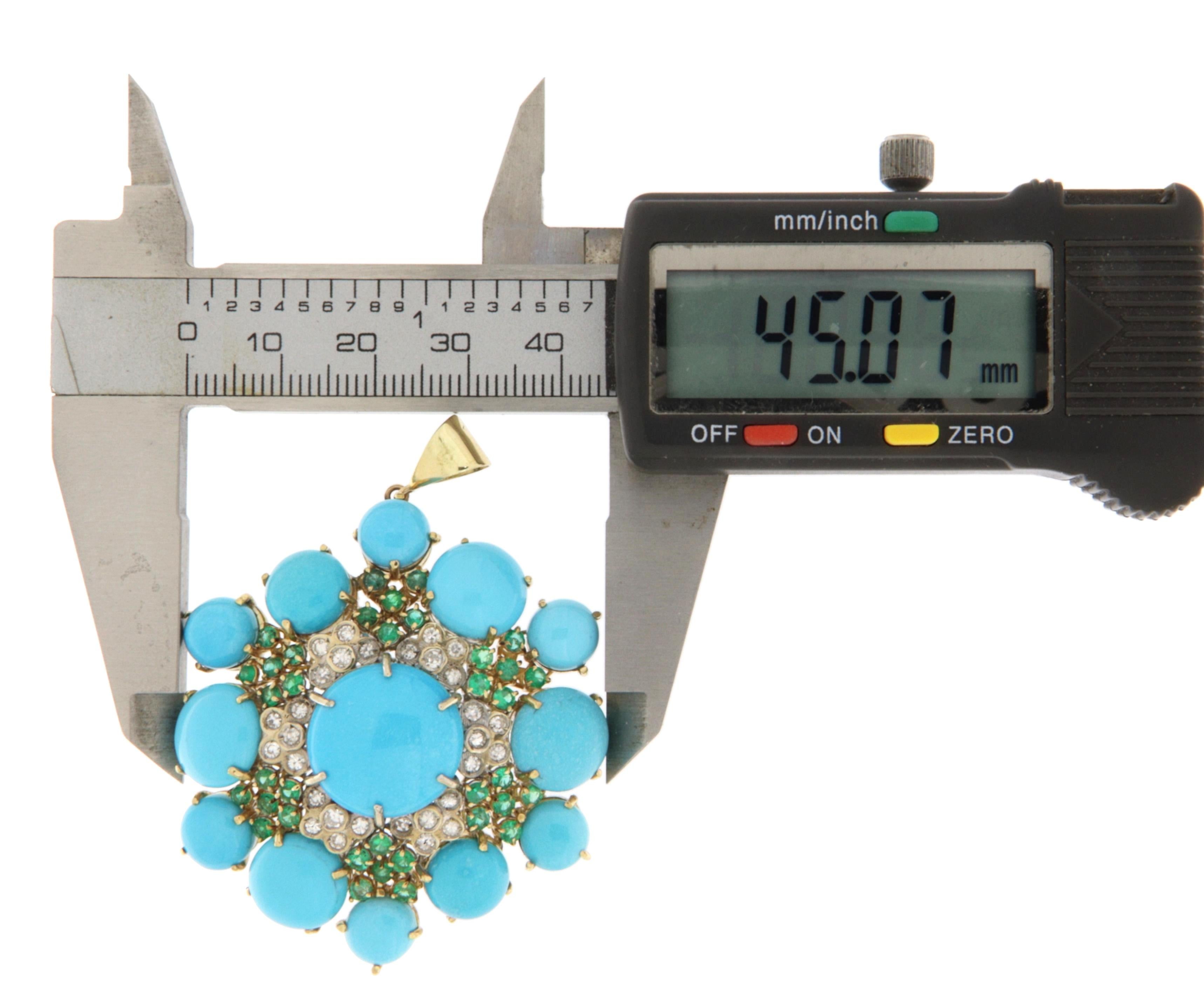 Collier pendentif en or jaune 18 carats Turquoise Diamants Emeraudes Neuf - En vente à Marcianise, IT