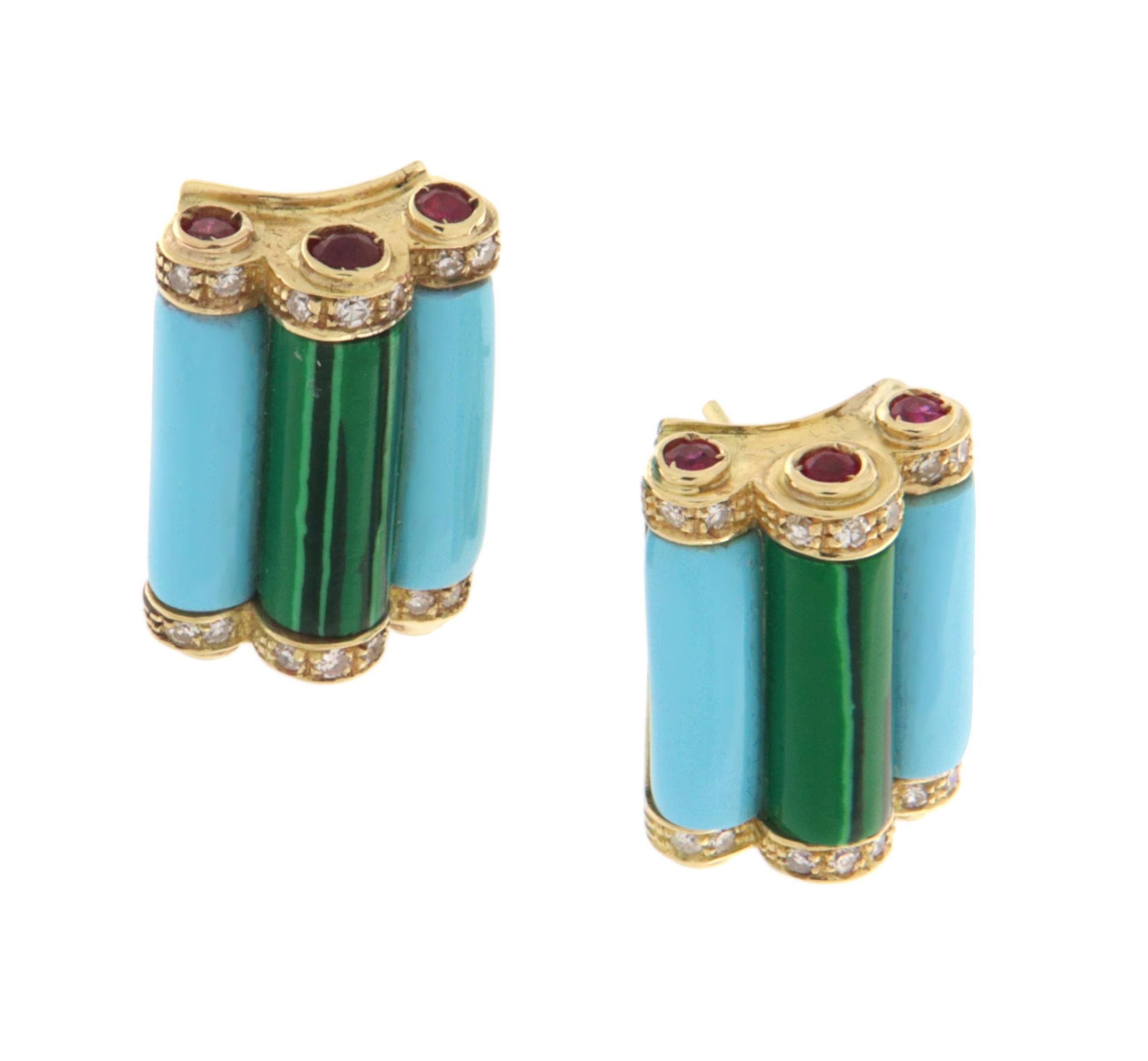 Taglio brillante Orecchini con diamanti di turchese, malachite e rubini in oro giallo 14 carati in vendita