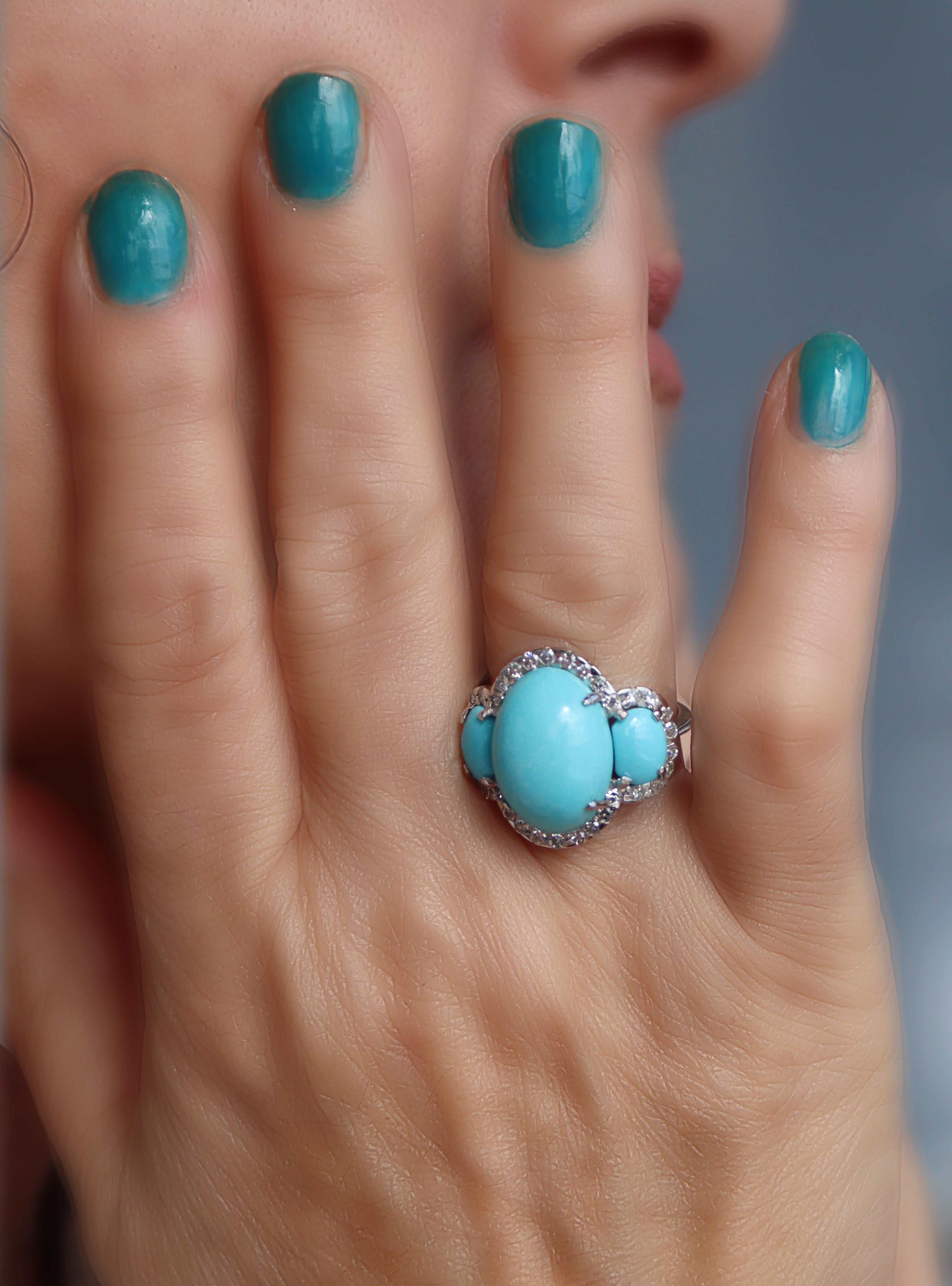 Bague cocktail en or blanc 18 carats avec turquoises et diamants en vente 1