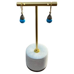 Boucles d'oreilles pendantes champagne en or jaune 14 carats avec turquoise pavé de diamants