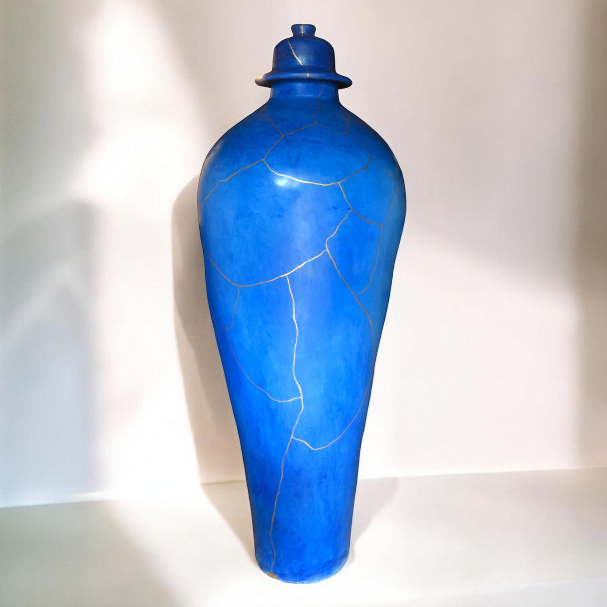 Turquoise floor vase Kintsugi In New Condition For Sale In MEAUX, FR