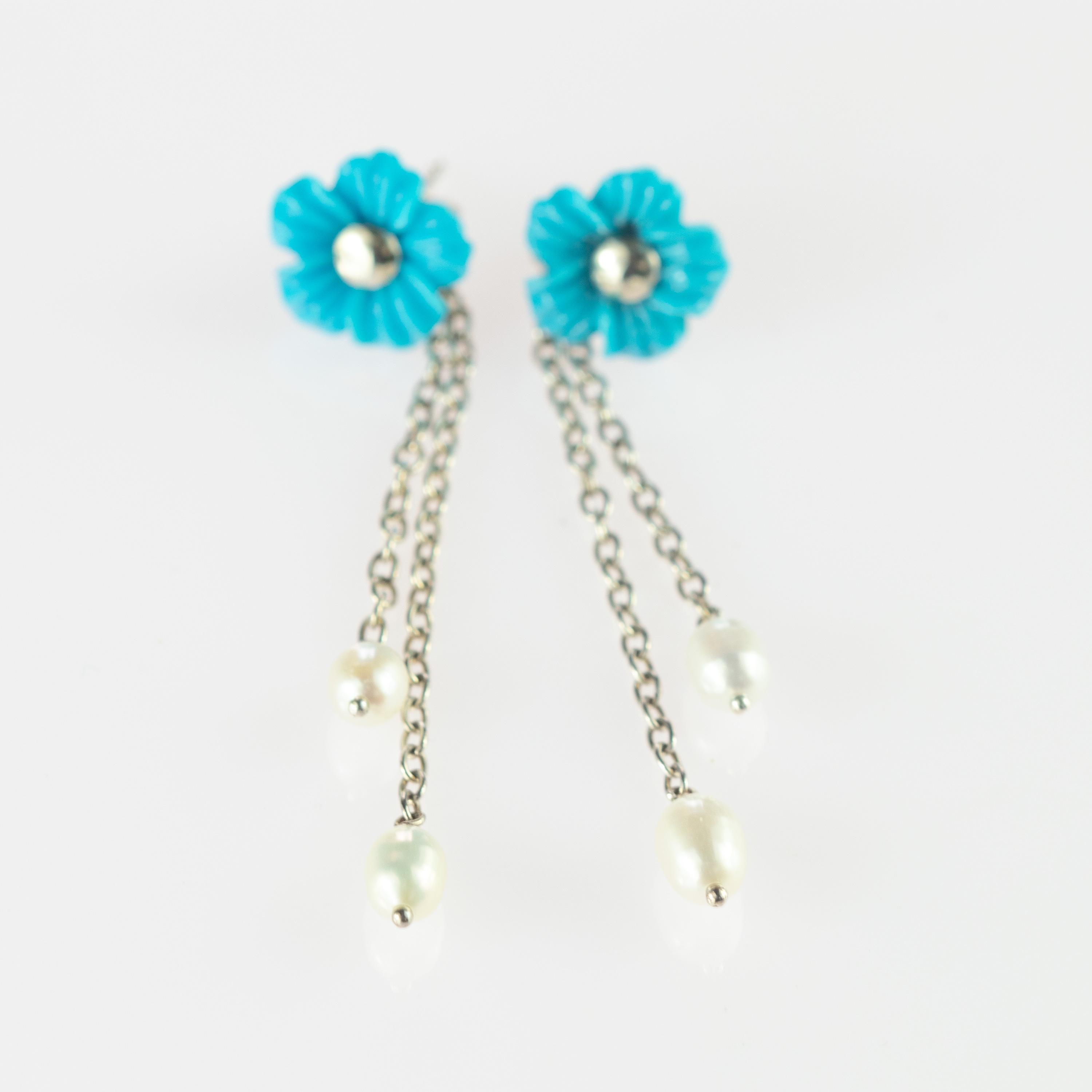 Arts and Crafts Fiori di turchese - Set di orecchini pendenti con perle d'acqua dolce in argento Sterling in vendita