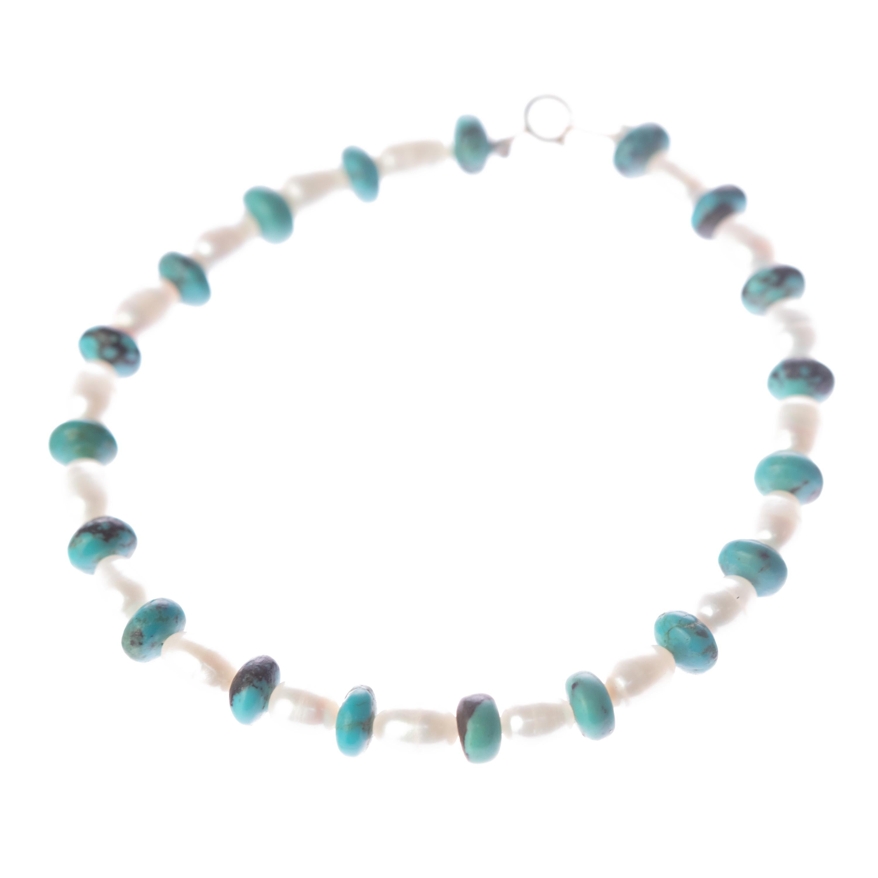 Bracelet moderne fait main en or jaune 18 carats avec perles d'eau douce et turquoises Pour femmes en vente
