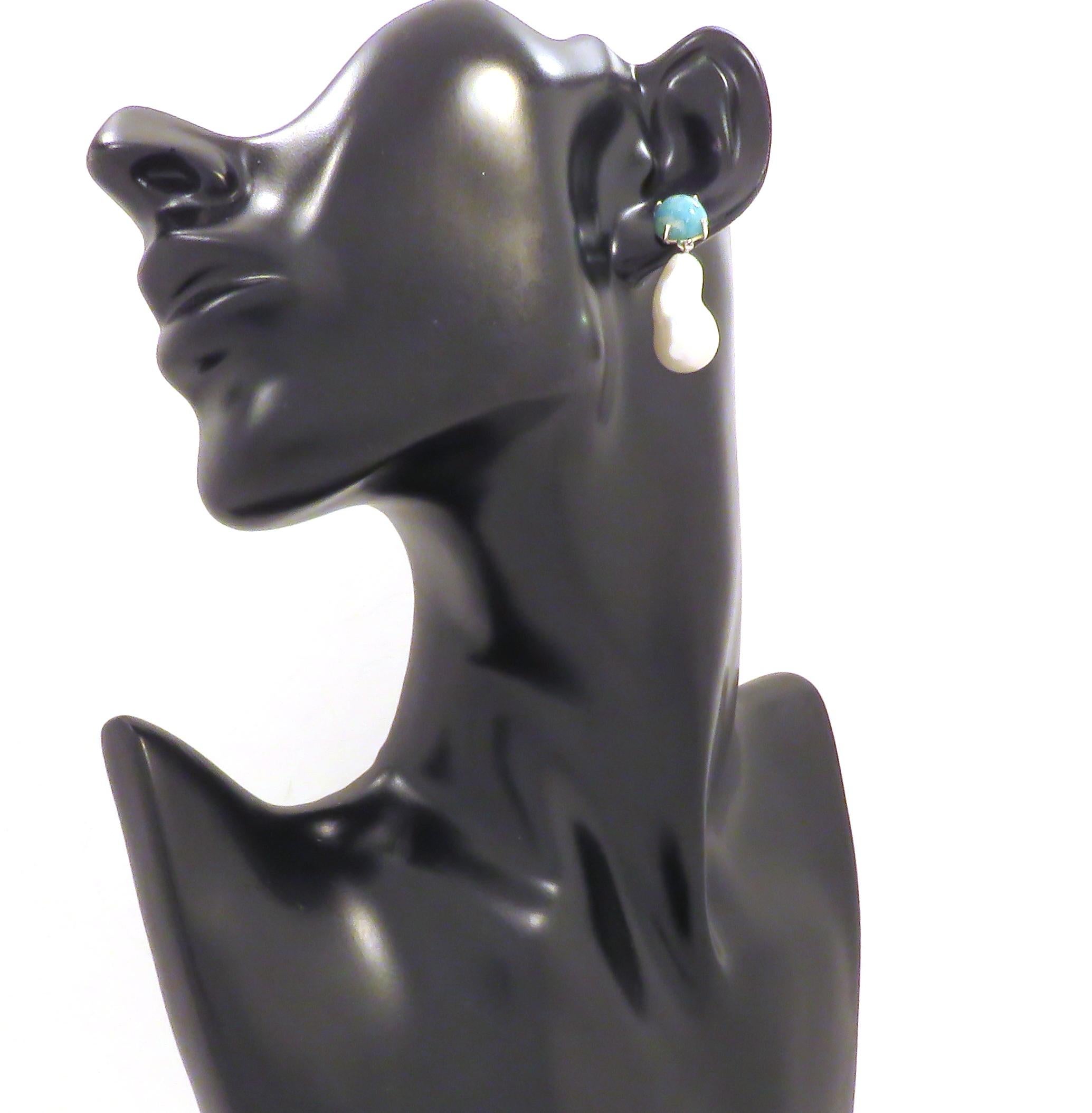 Contemporary Turquoise Freshwater Pearl 9 Karat White Gold Stud Earrings Handcrafted in Italy For Sale