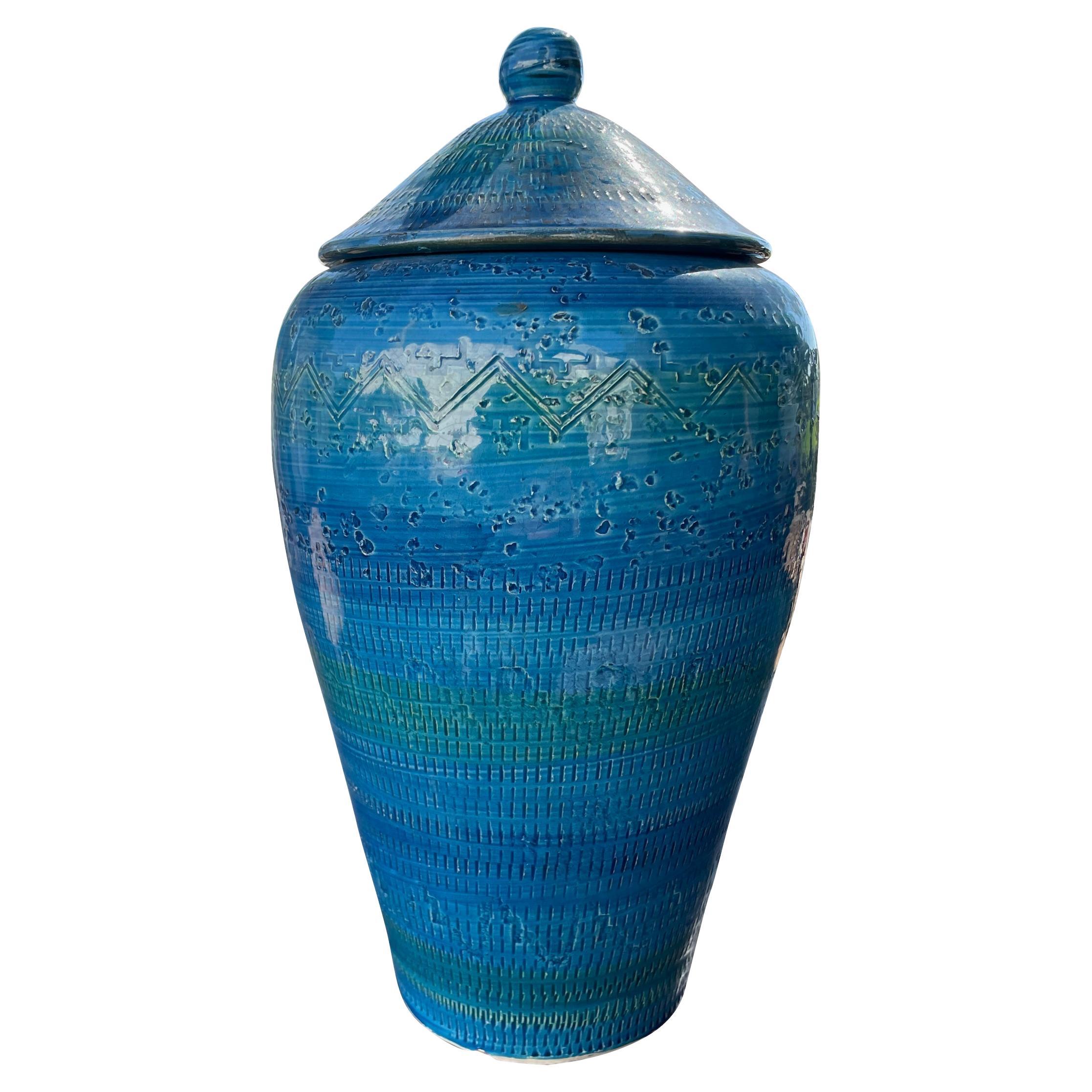 Vase à couvercle à motifs géométriques texturés turquoise, France, milieu du siècle