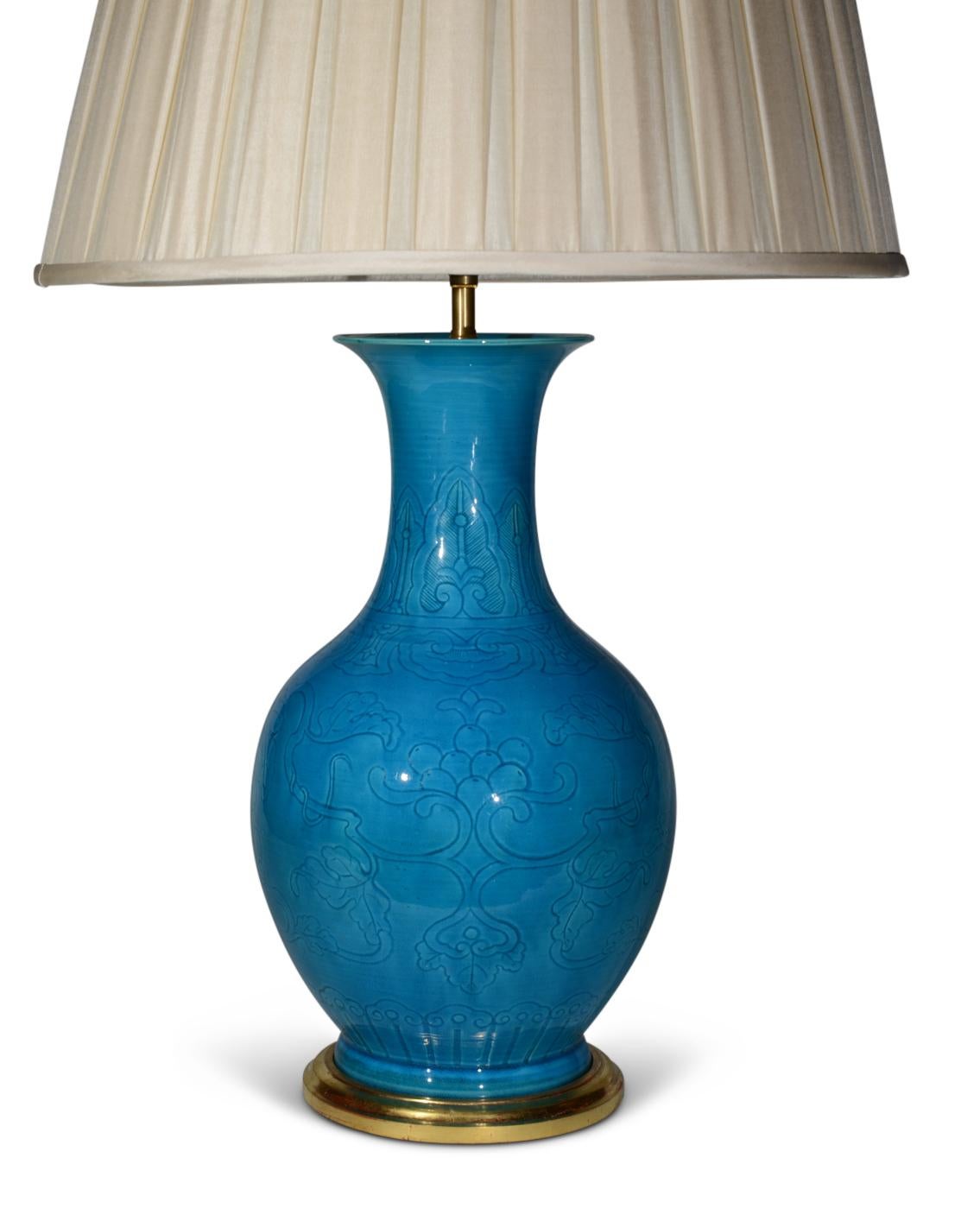 Vernissé Lampe de table chinoise du XIXe siècle à balustre émaillé turquoise en vente