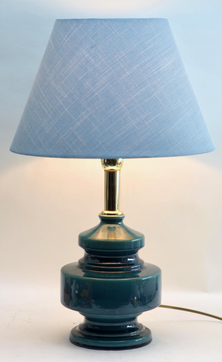 Turquoise Glazed Ceramic Table Lamp with Crackle Glaze For Sale 5