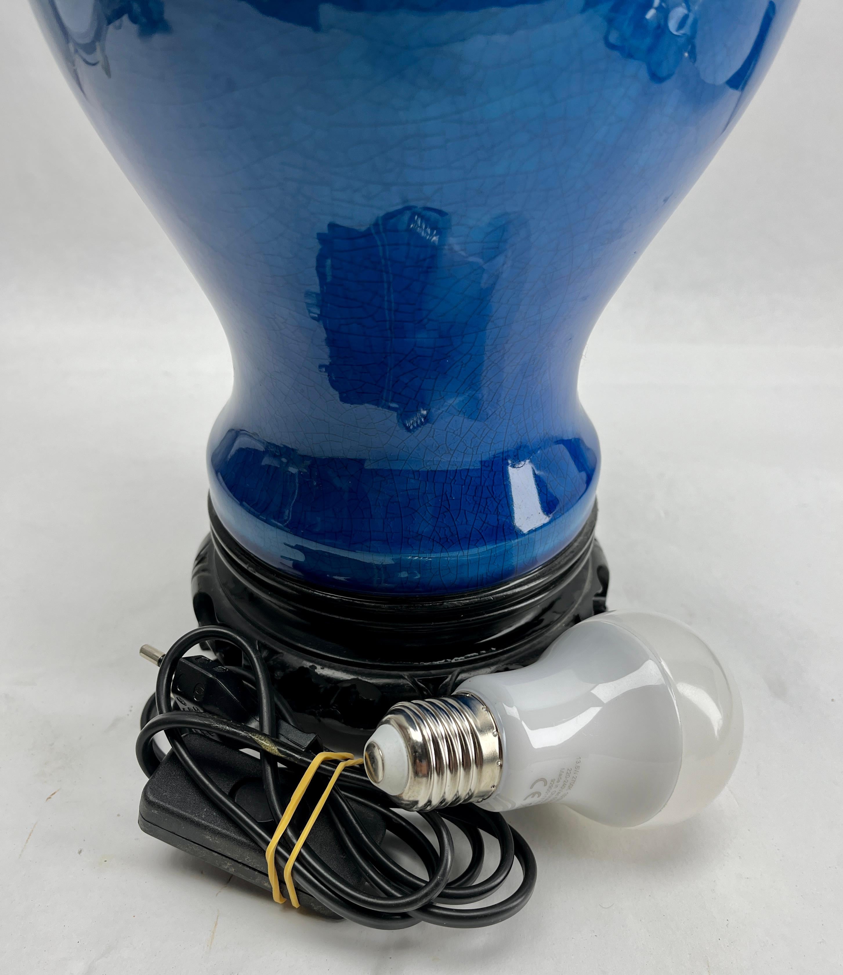 Turquoise Glacé  Lampe de table en céramique chinoise à glaçure craquelée en vente 4