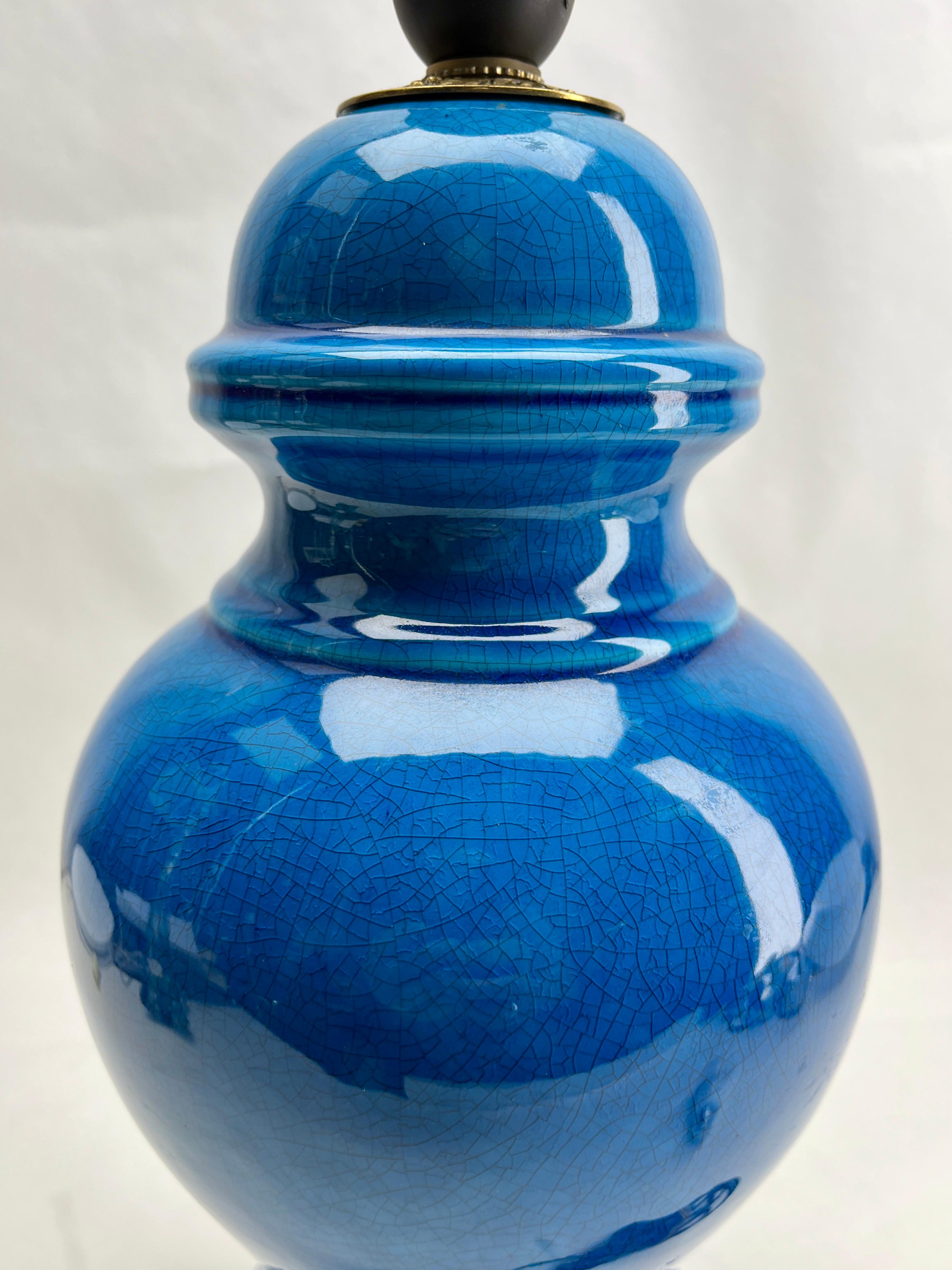 Türkis glasiert  Chinesische Keramik-Tischlampe mit Craquelé-Glasur im Angebot 6