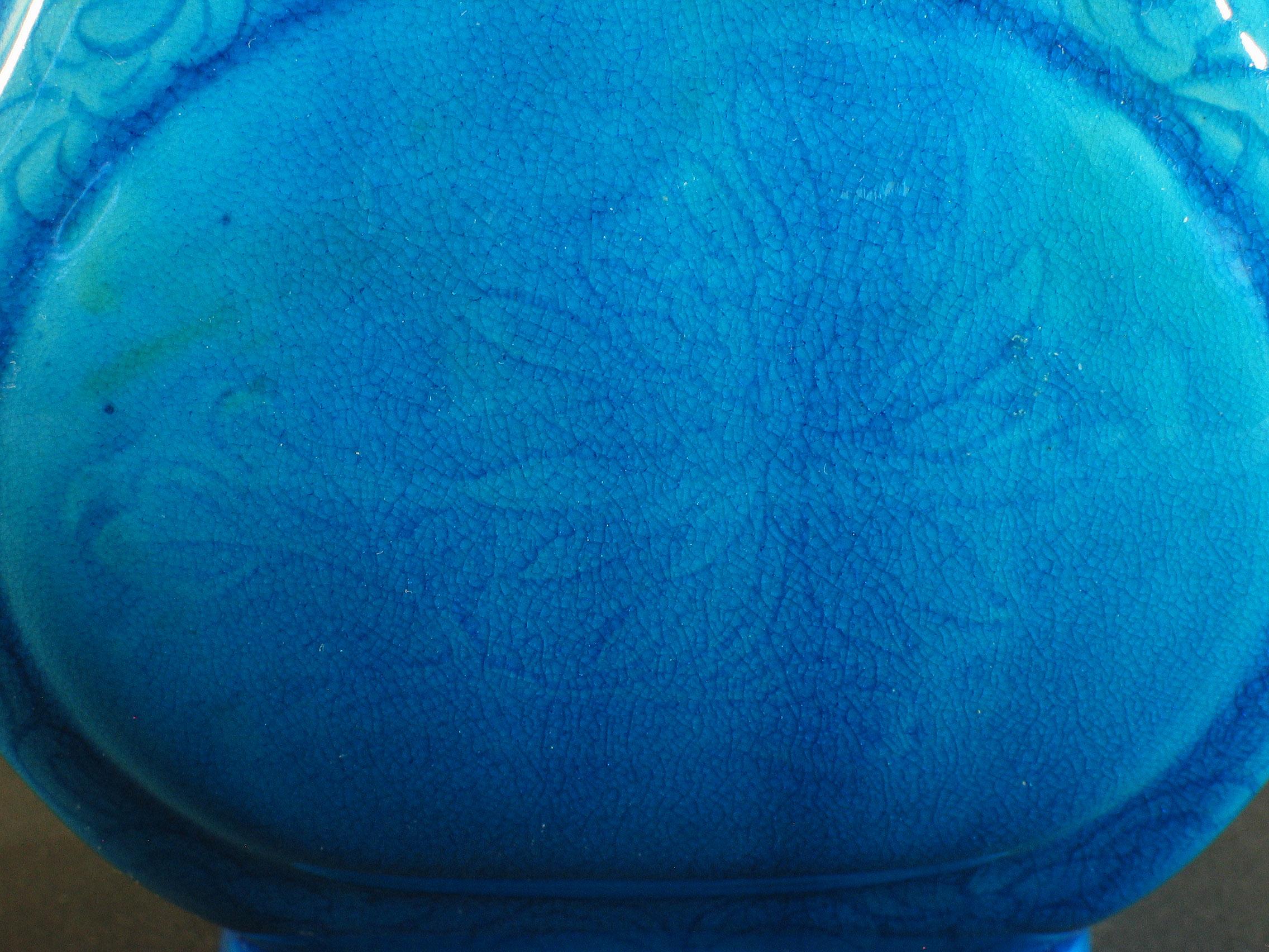 Turquoise Glazed Vase Fanghu Qing Dynasty, 19th Century 1