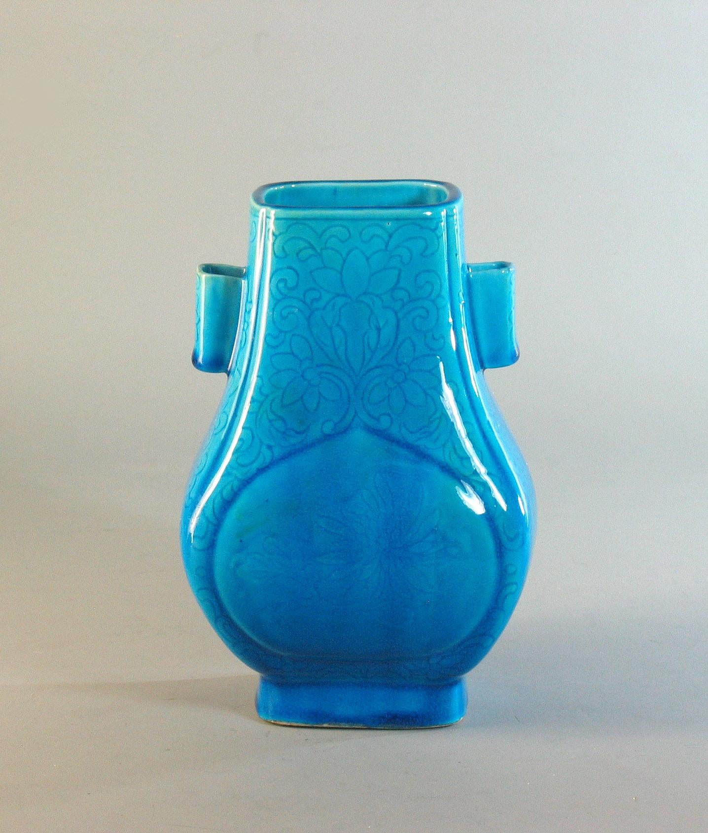 Turquoise Glazed Vase Fanghu Qing Dynasty, 19th Century 2
