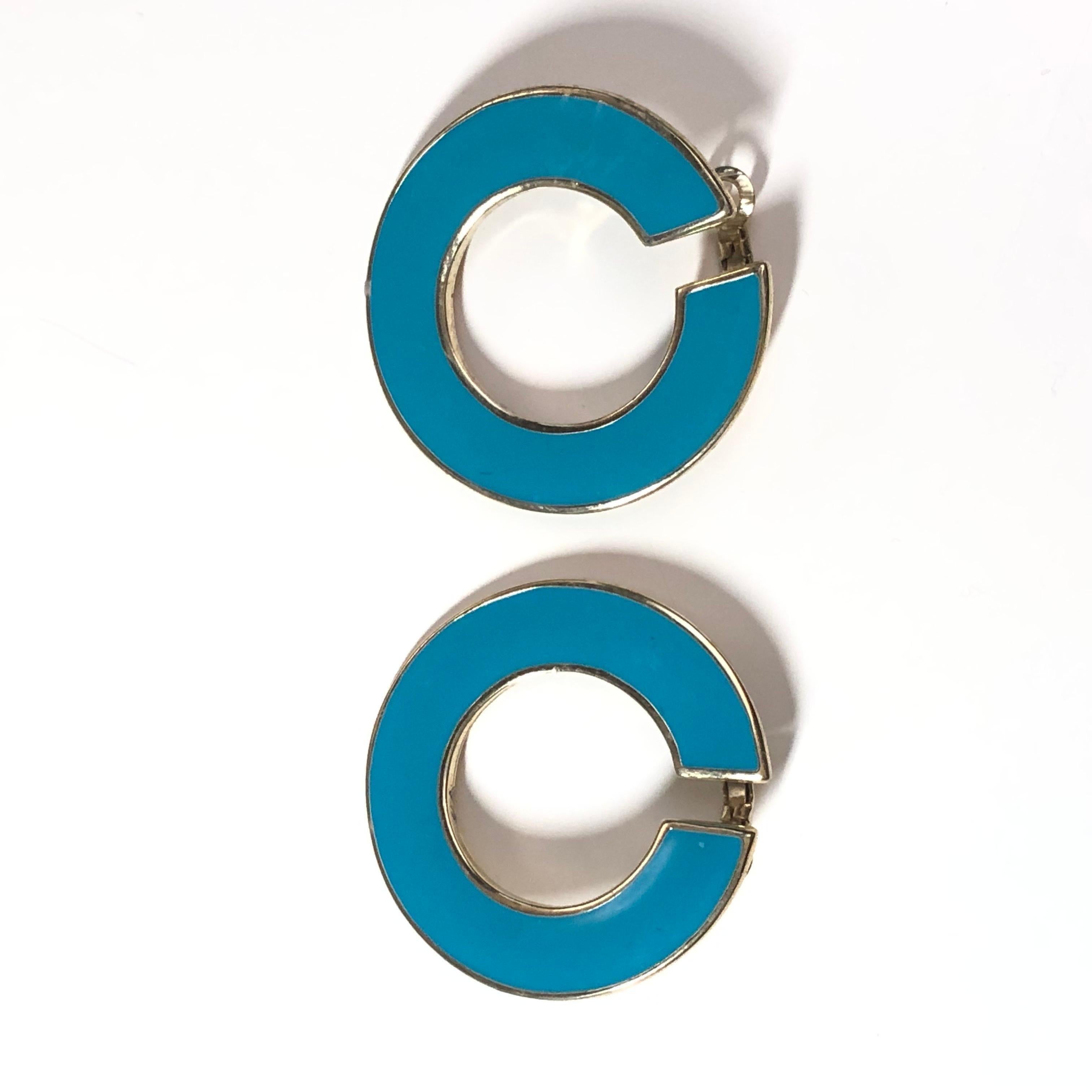 Women's Turquoise Gold Metal Hardware Round Earrings For Sale