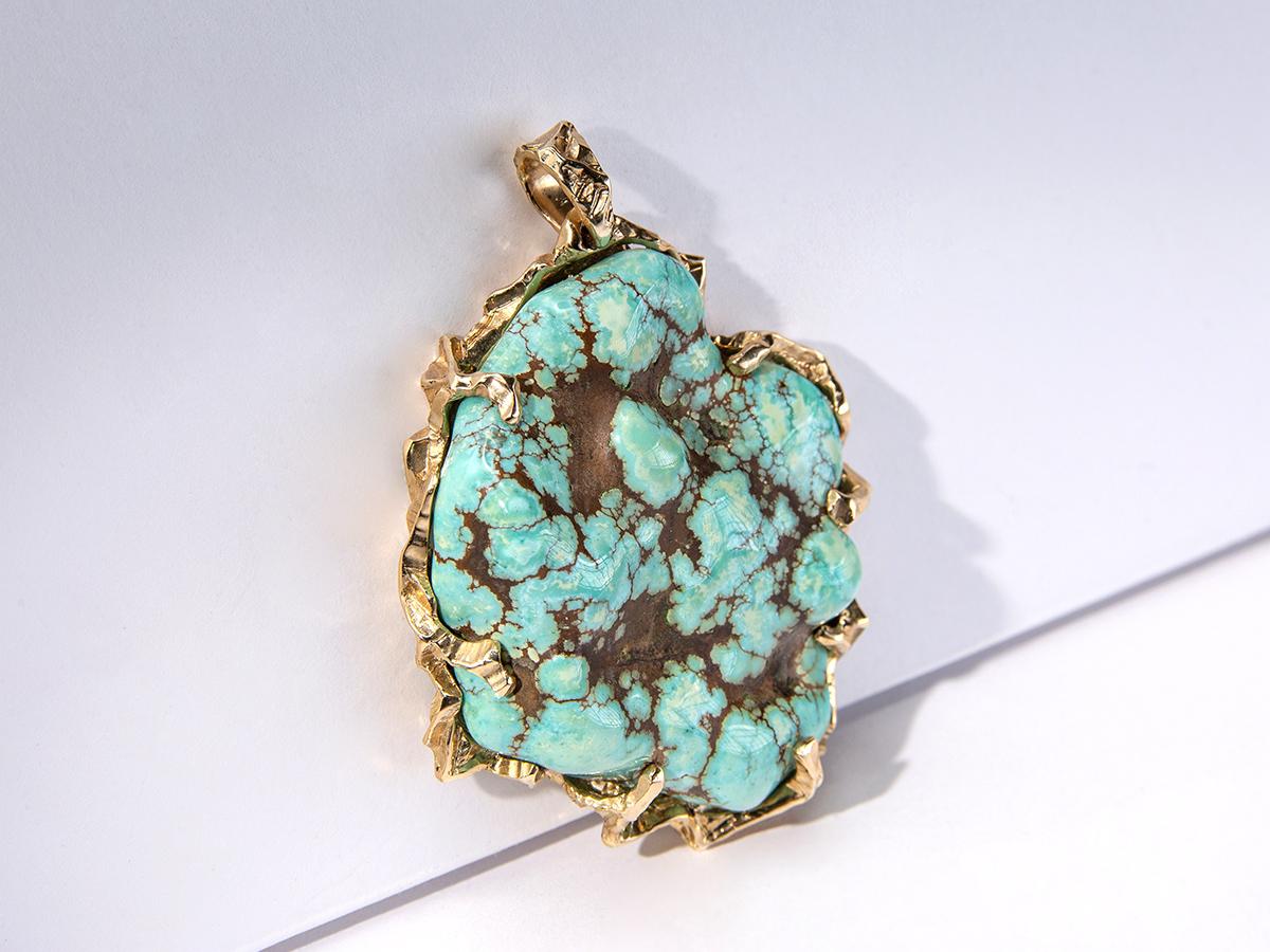 Turquoise nugget gold pendant Large Gem Necklace Green blue stone For Sale 6