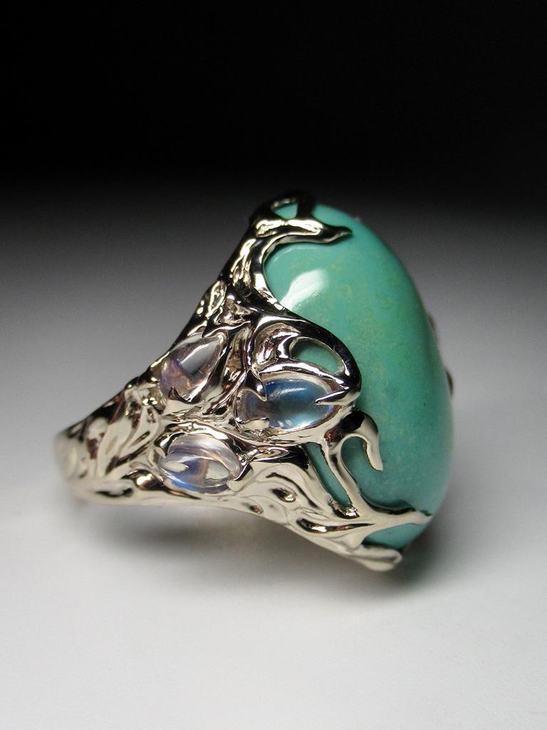 Turquoise Gold Ring with Moonstones Forest Fairy Seafoam Green Natural Gemstones For Sale 3