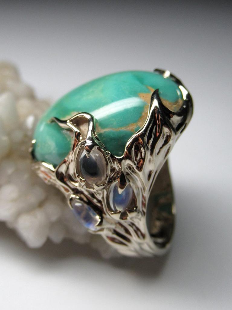 Turquoise Gold Ring with Moonstones Forest Fairy Seafoam Green Natural Gemstones For Sale 4