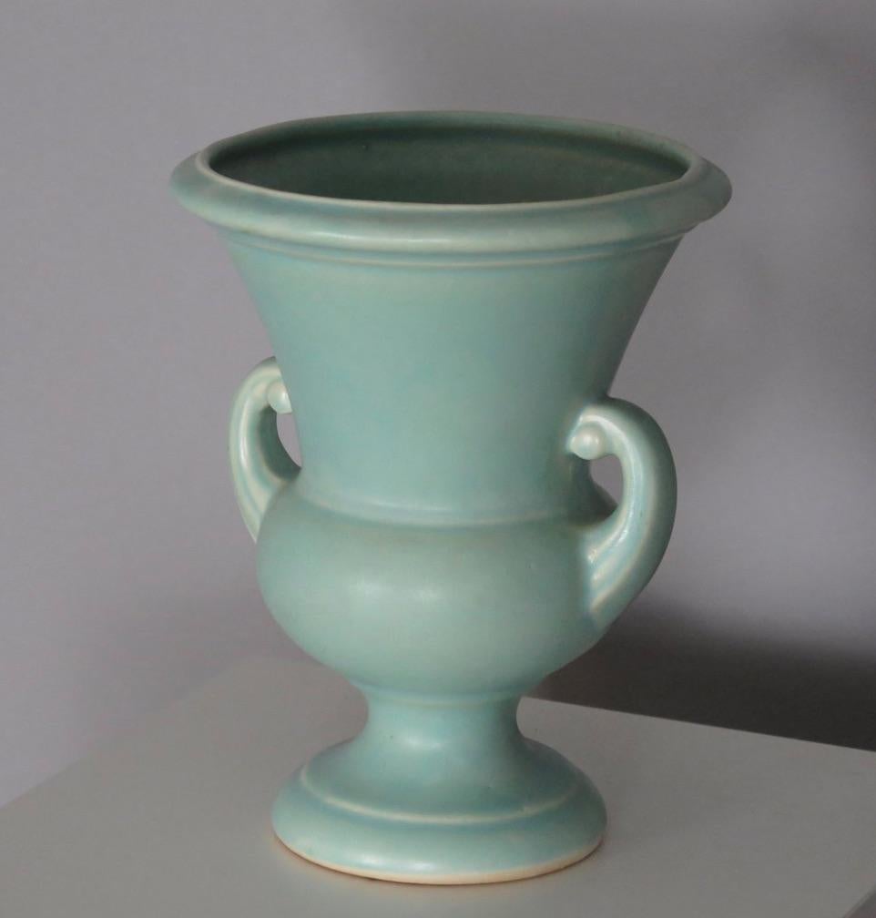 Turquoise 'Haeger' Amphora Vase In Good Condition For Sale In Pittsburgh, PA
