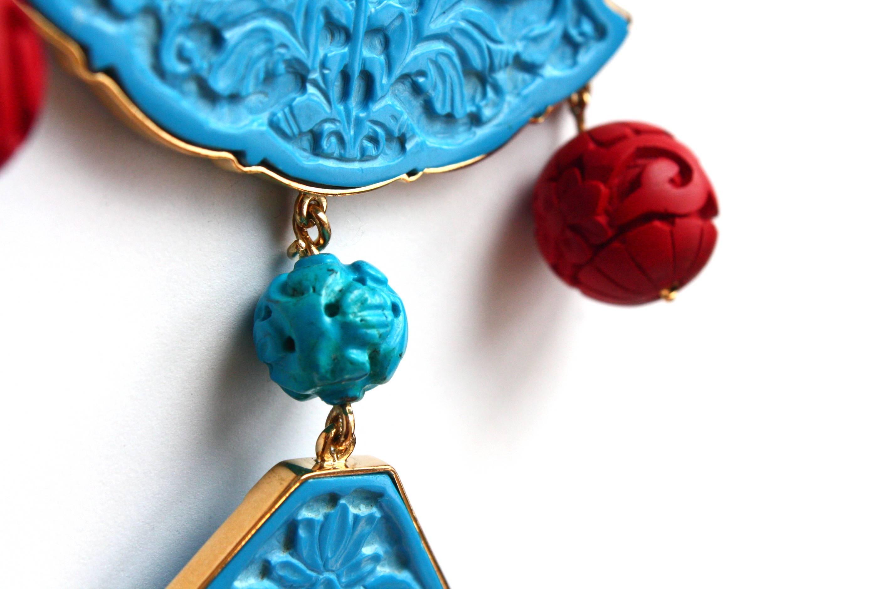 Turquoise Lacquer 18 Karat Gold Pendant Pagoda Shape In New Condition For Sale In Milan, IT