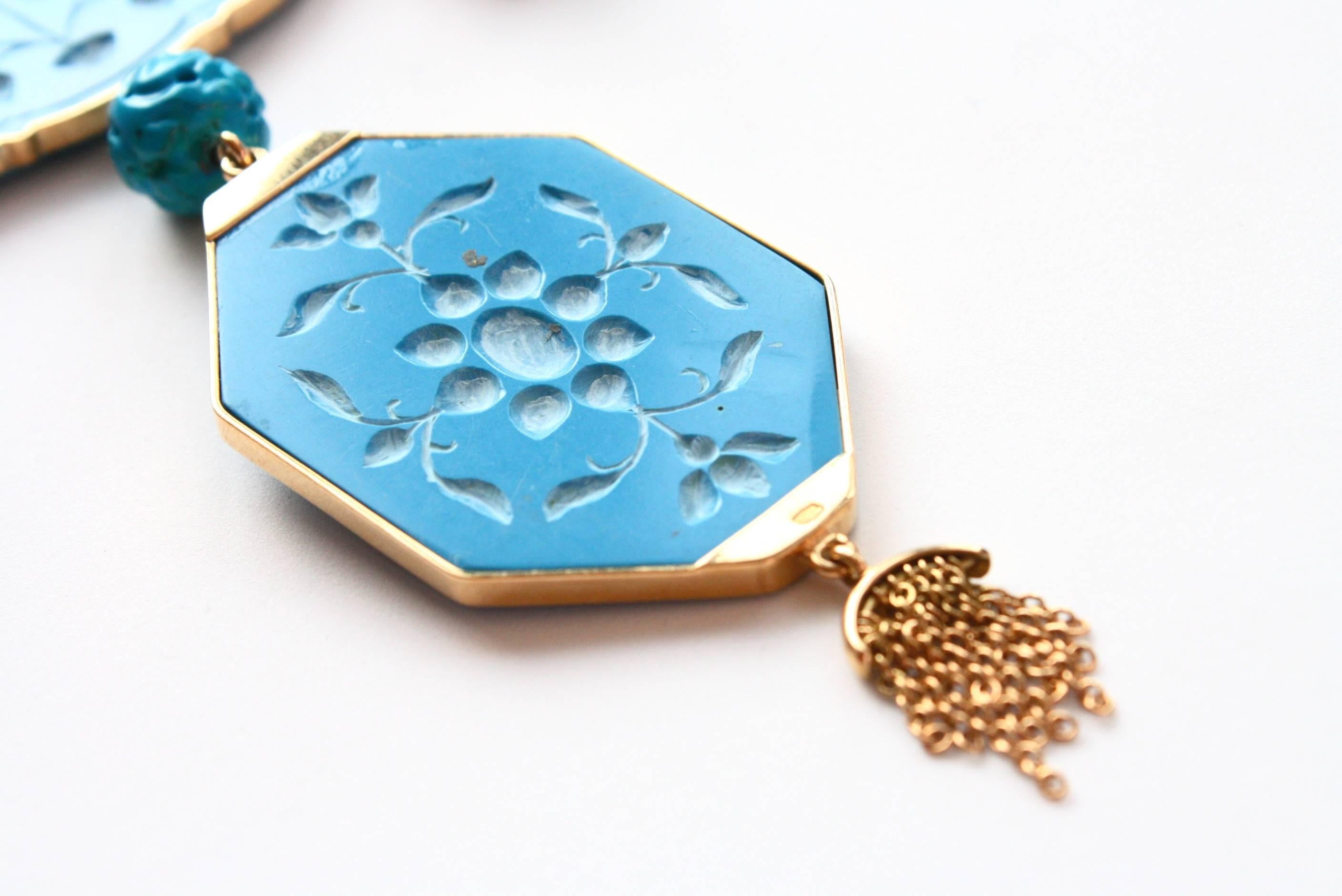 Pendentif en forme de pagode en or 18 carats laqué turquoise en vente 2