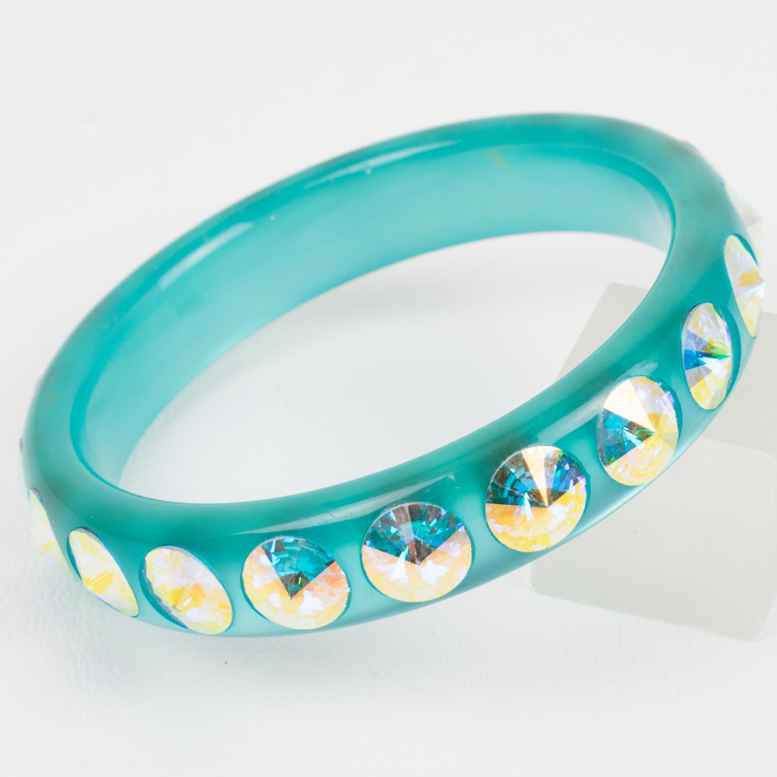 da uomo o donna Bracciale Bangle in lucite turchese con strass AB in vendita