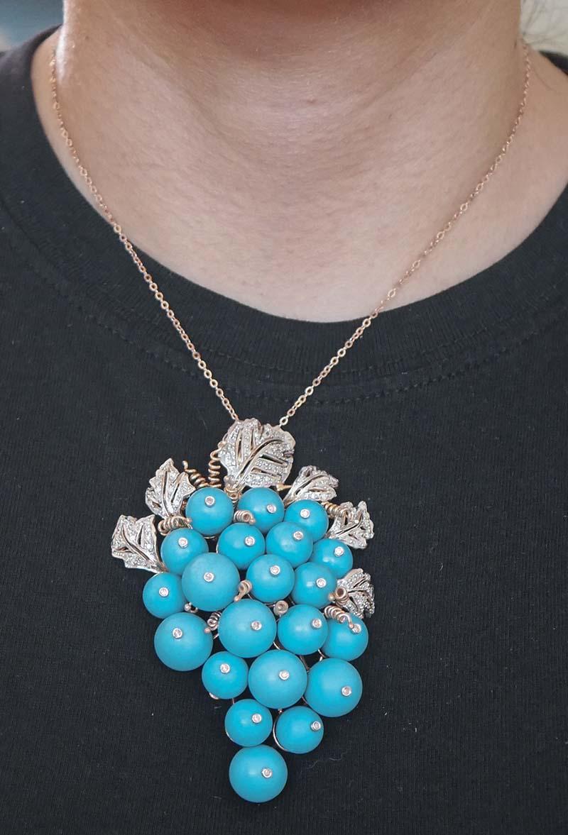 Donna Spilla a grappolo in magnesite, diamanti, oro rosa e argento. in vendita