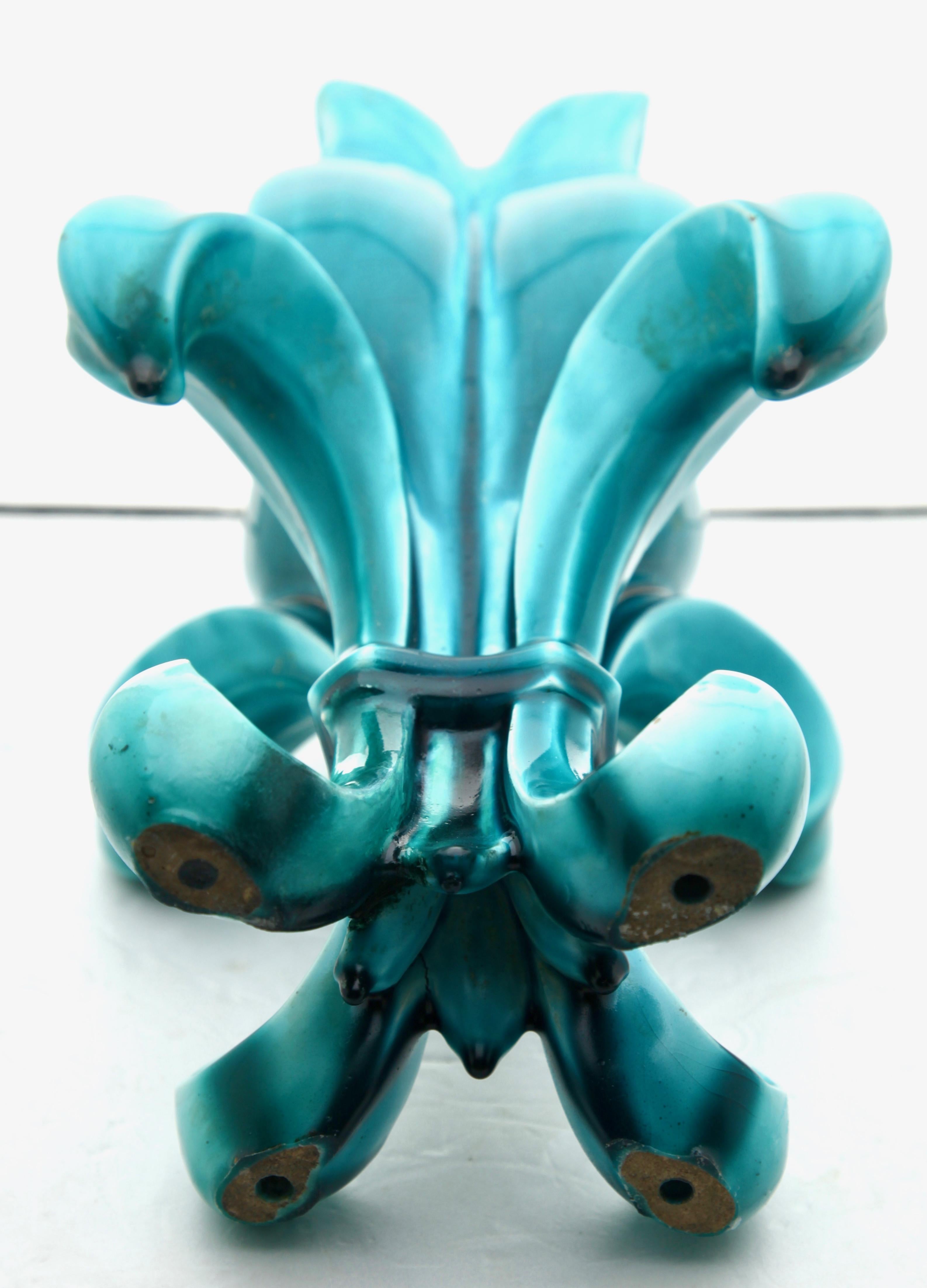 Majolique turquoise Fleur Lys double Jerome Massier Vallauris 1