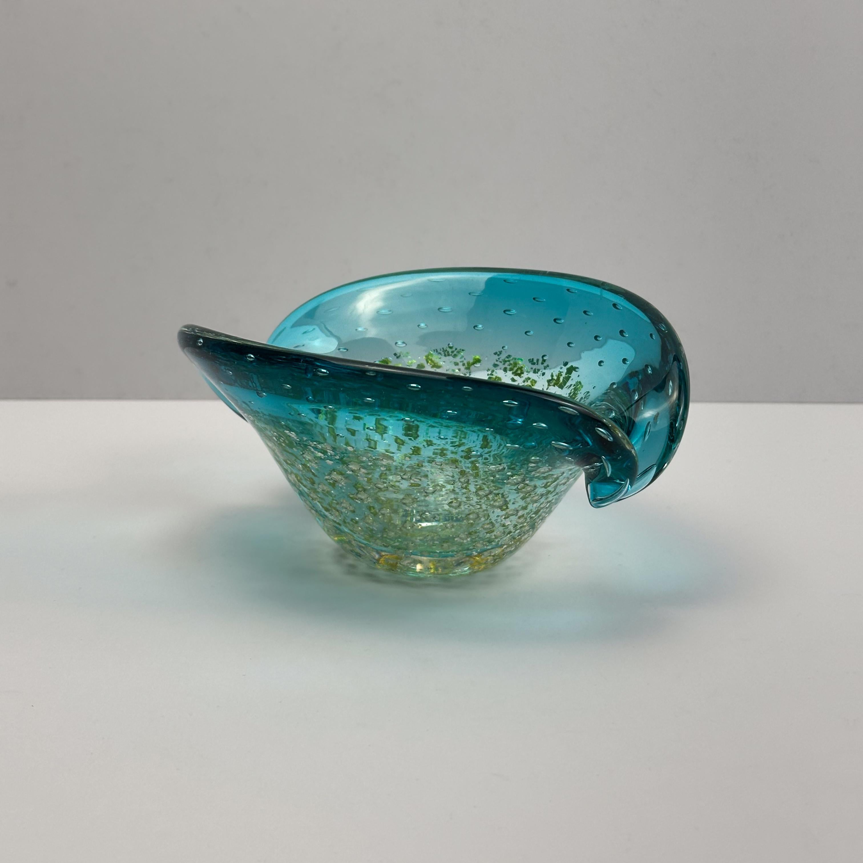 Mid-Century Modern Bol à palourdes en verre de Murano turquoise par Archimede Seguso, Italie, années 1960 en vente