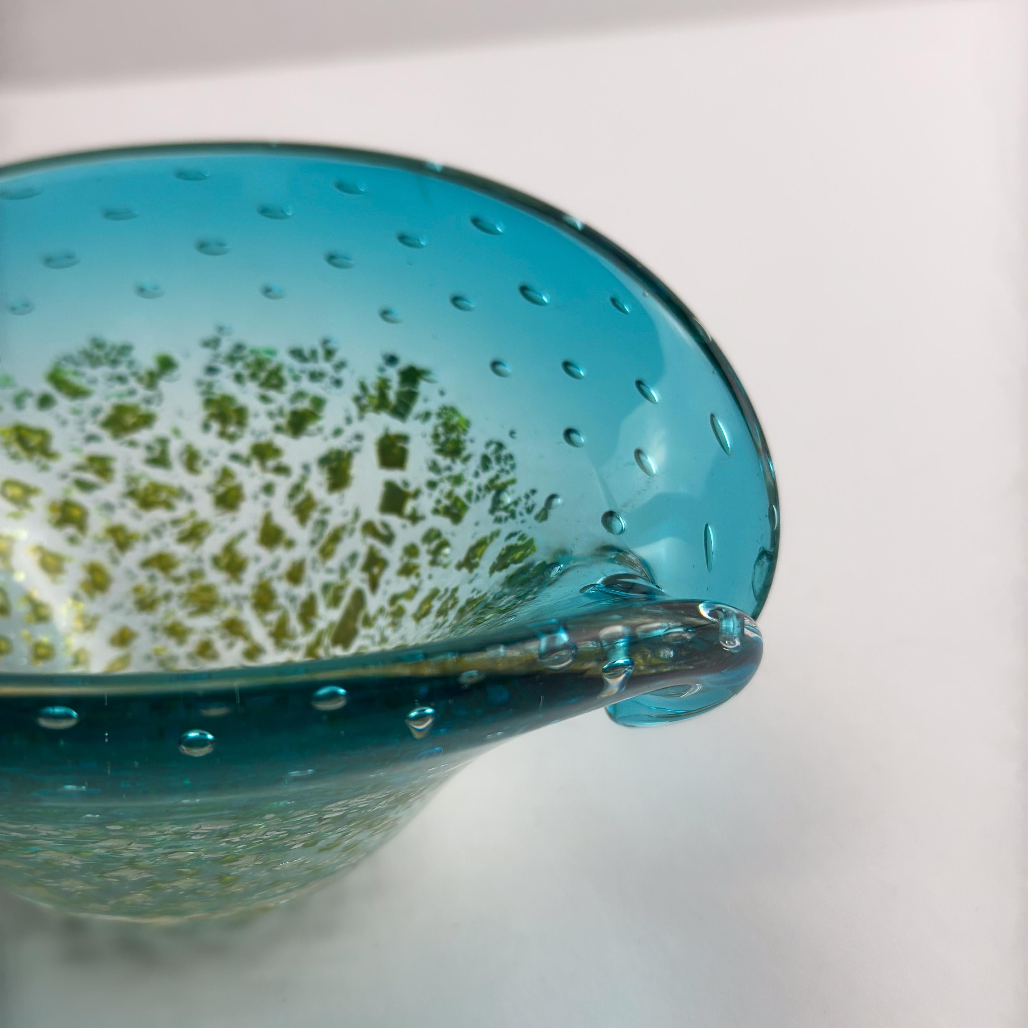 italien Bol à palourdes en verre de Murano turquoise par Archimede Seguso, Italie, années 1960 en vente