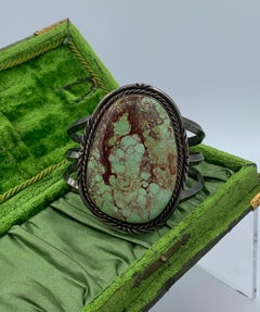 Bracelet monumental amérindien Navajo en argent sterling antique avec turquoise