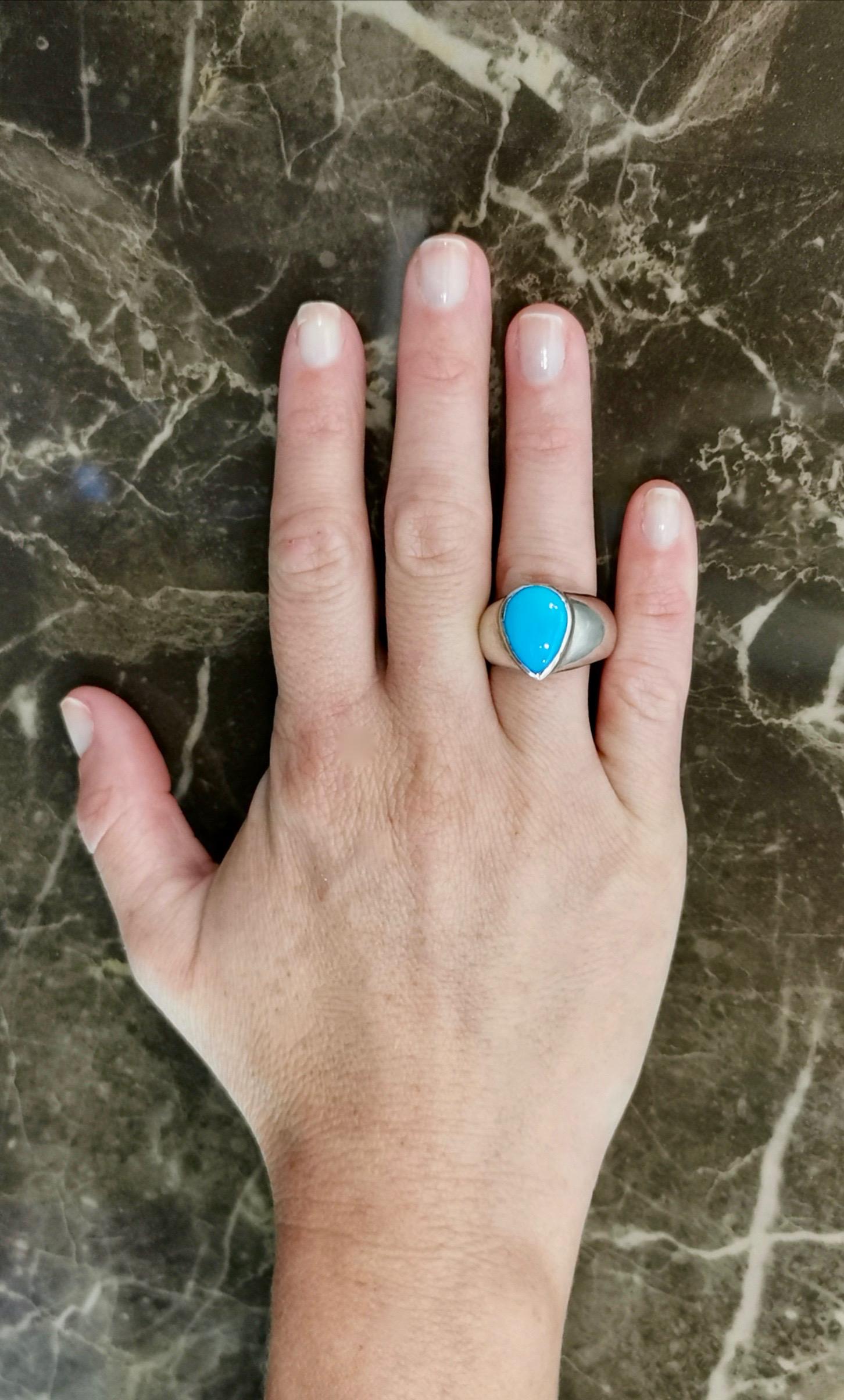 Turquoise on Silver Ring In Good Condition For Sale In Geneva, CH