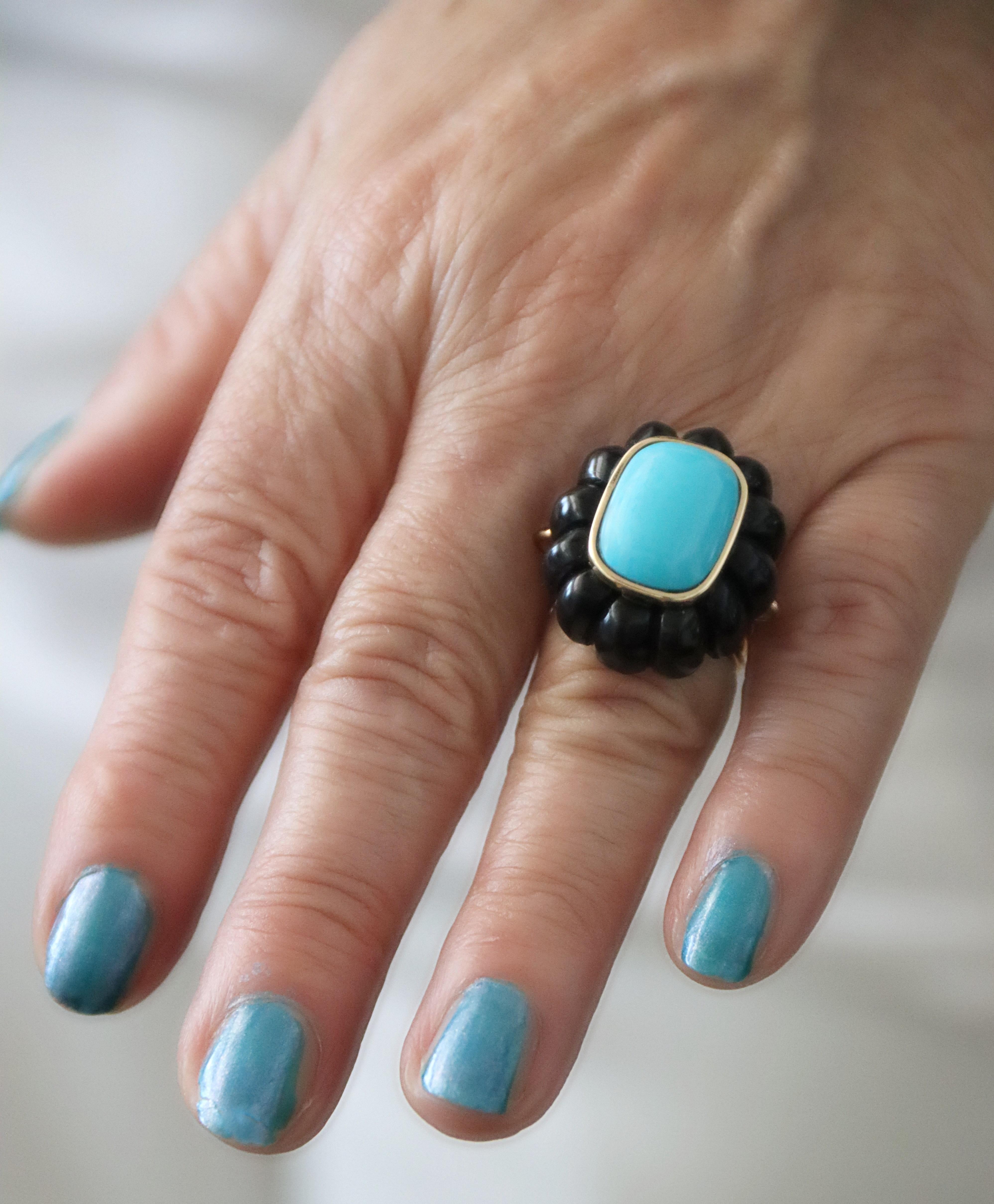 Women's Turquoise Onyx 14 Karat Yellow Gold Cocktail Ring For Sale