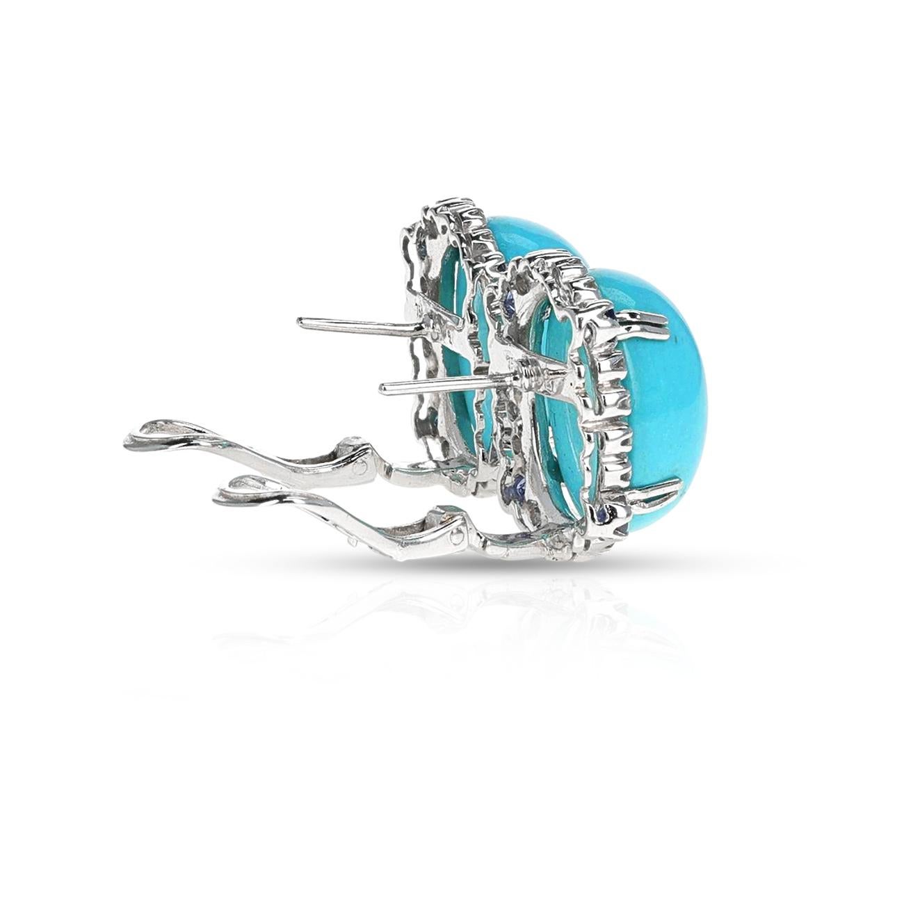 Ovale Türkis-Cabochon-Ohrringe mit Diamanten und Saphiren, 18k im Zustand „Hervorragend“ im Angebot in New York, NY