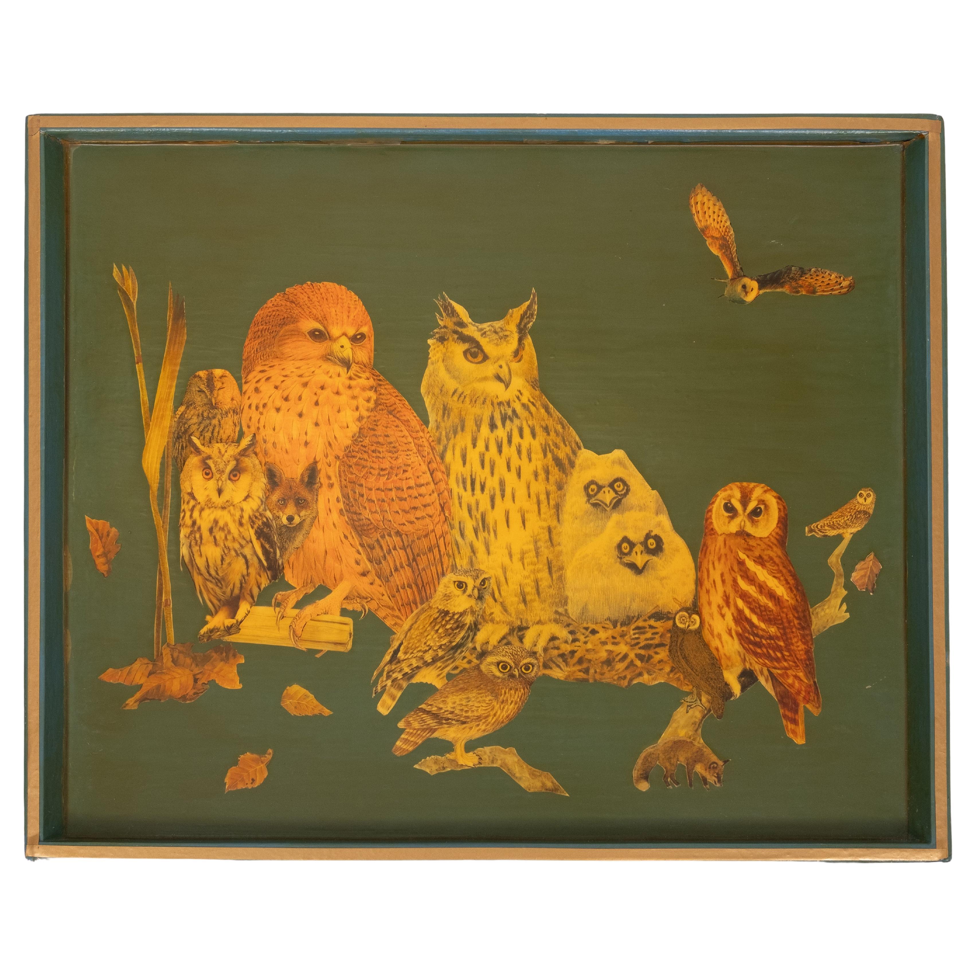 Turquoise  Table de service à pieds croisés en forme de hibou 1950 en vente
