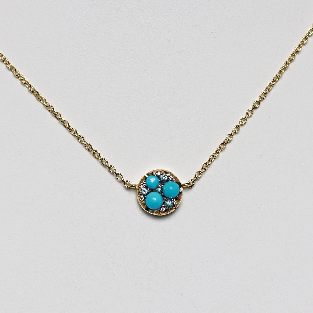 Donna Collana con ciondolo in turchese Paraiba con tormalina e diamanti in vendita
