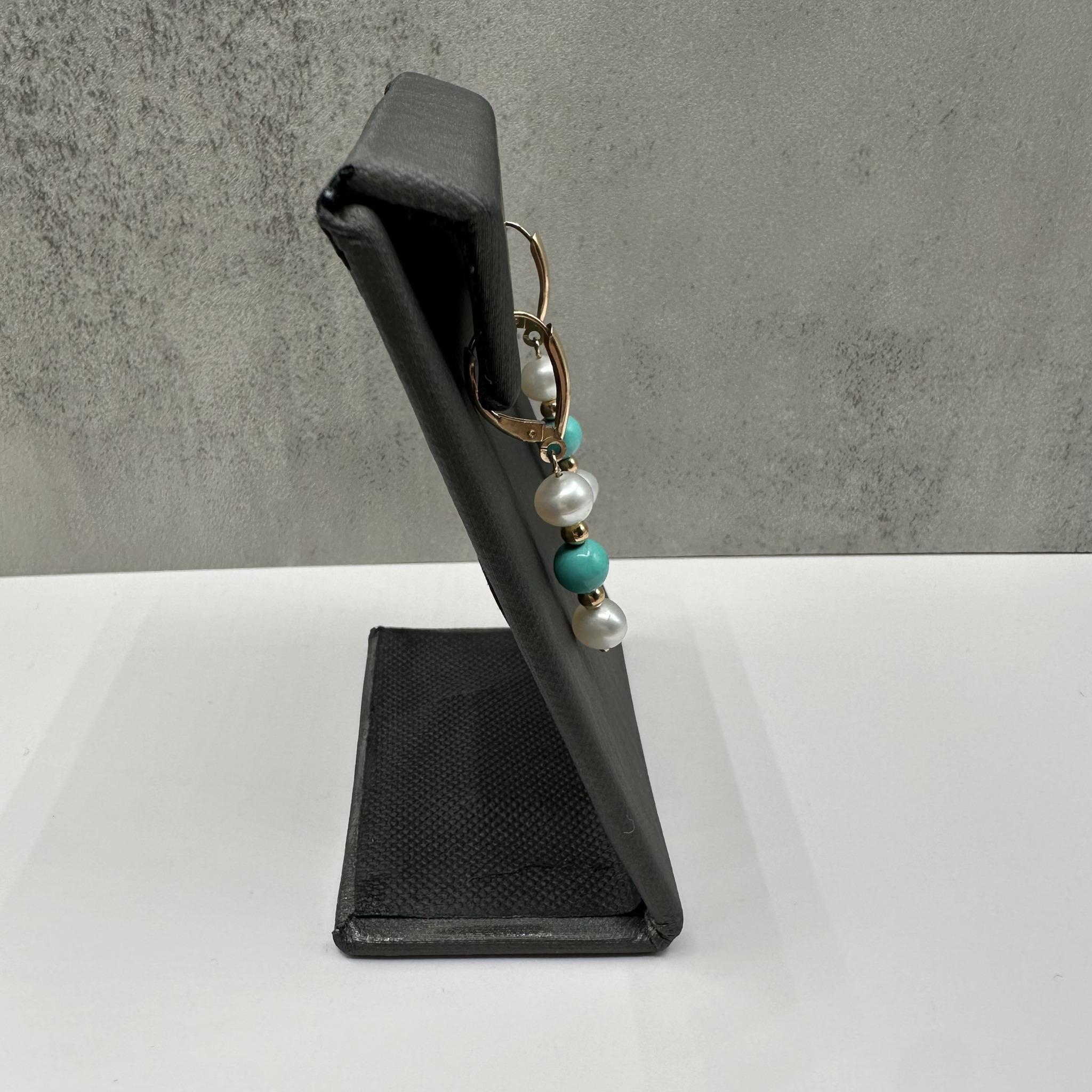 Taglio rotondo Orecchini con turchese e perle in oro giallo 14 carati - 2,9 g, chiusura a leva, nuovi in vendita